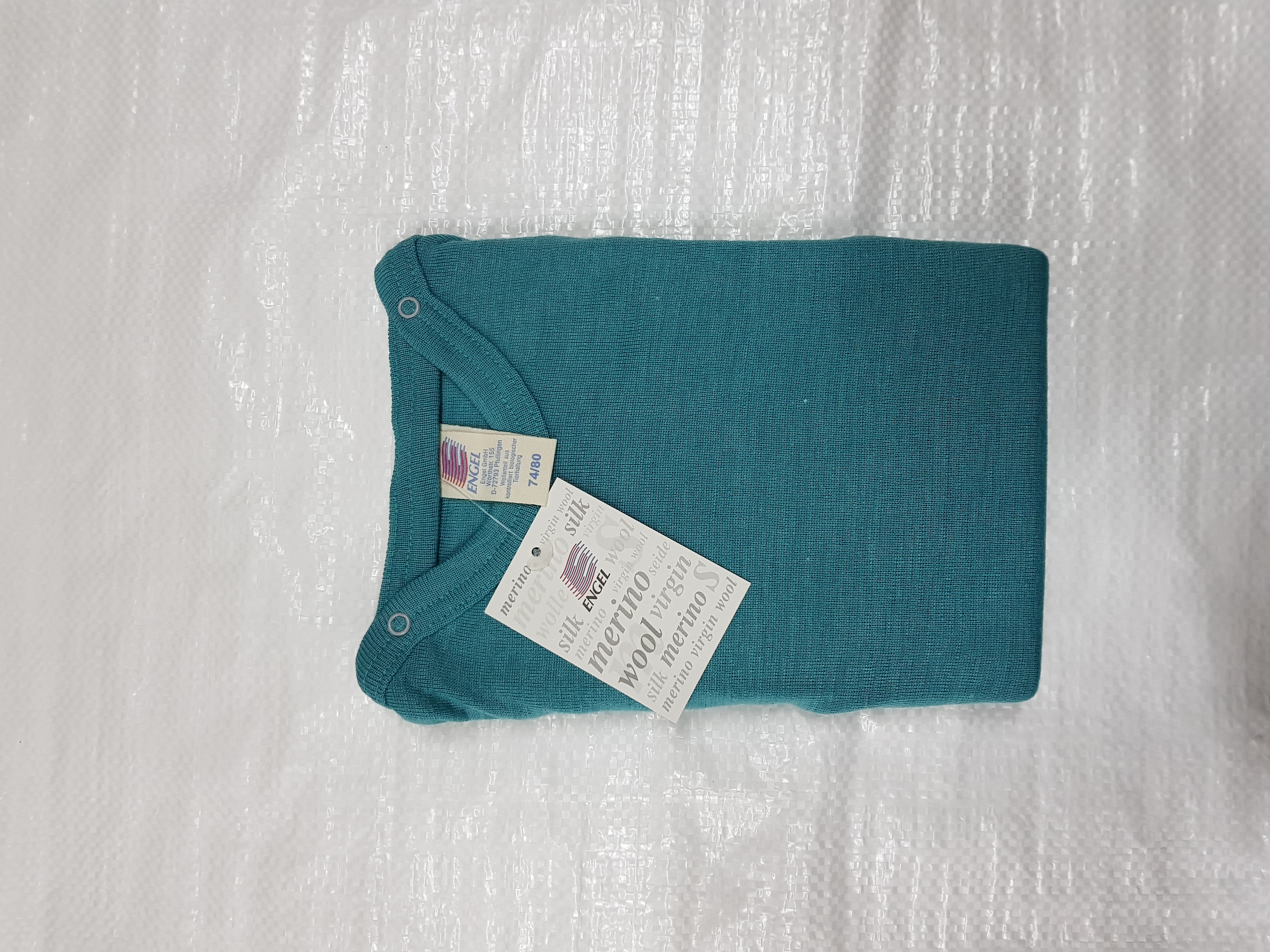 Vilnonė su šilku glaustinukė elektrik spalvos