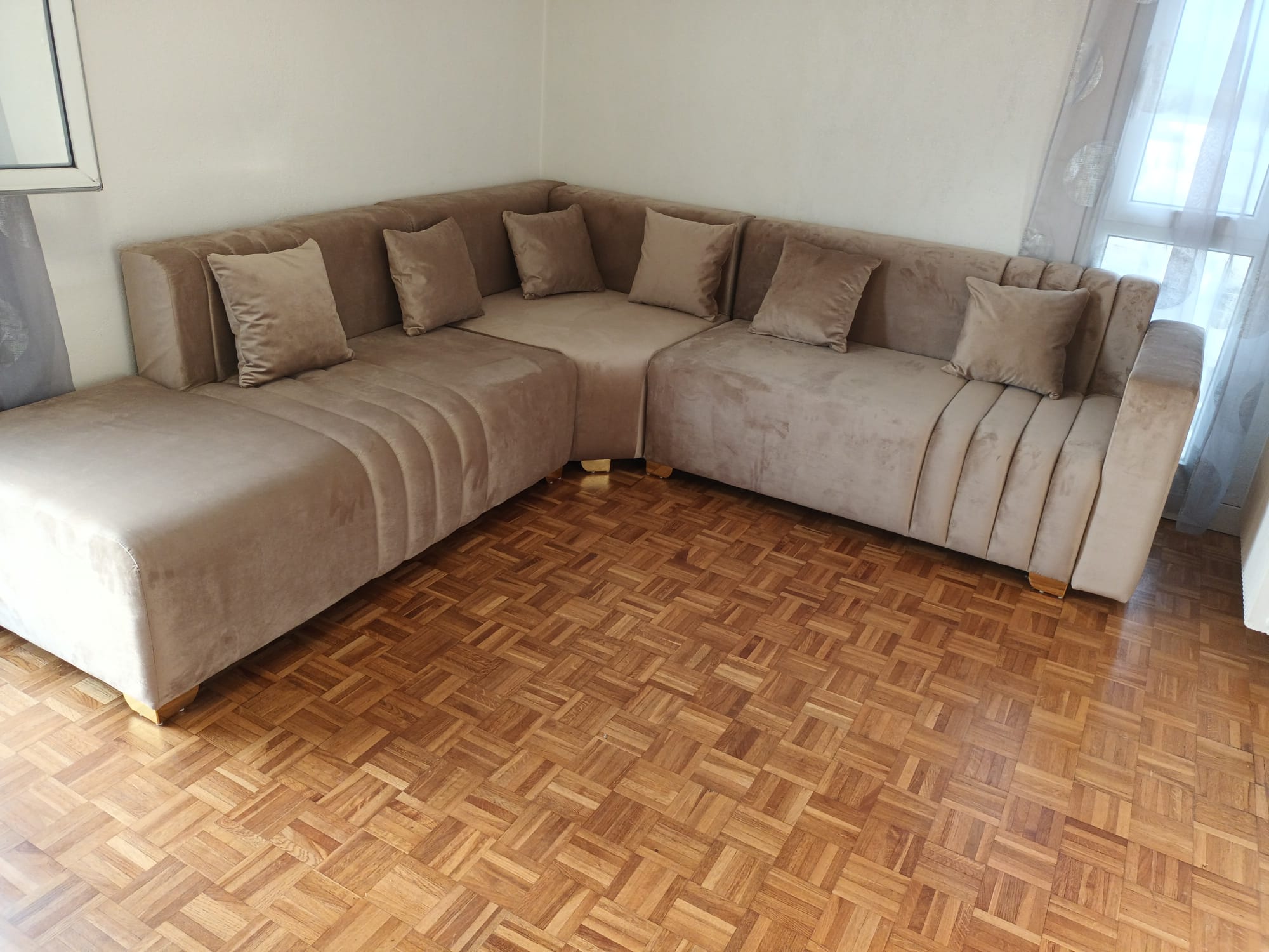 CANAPE STRILLES SUR MESURE