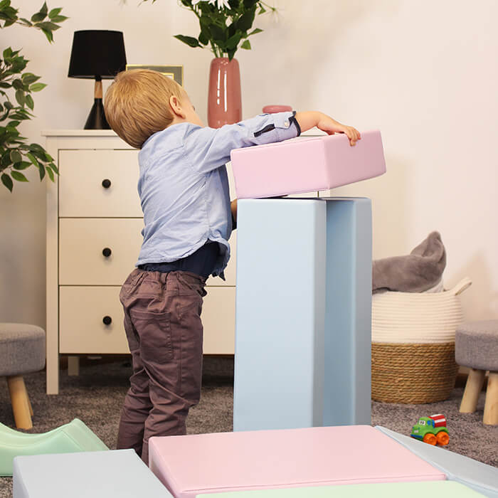 Žaidimų aikštelė - kūrybiškumas (pastelinė)