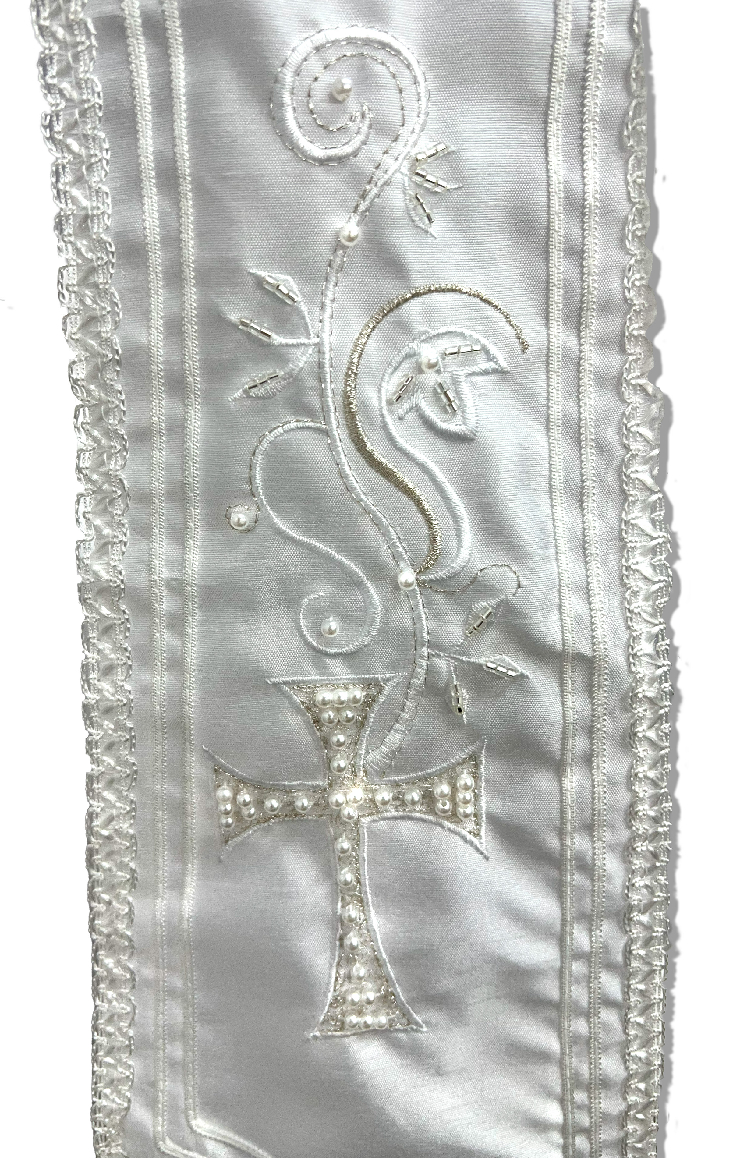 Kit de bautizo completo, vela, concha, ropón pañuelo y más: Modelo Alexis