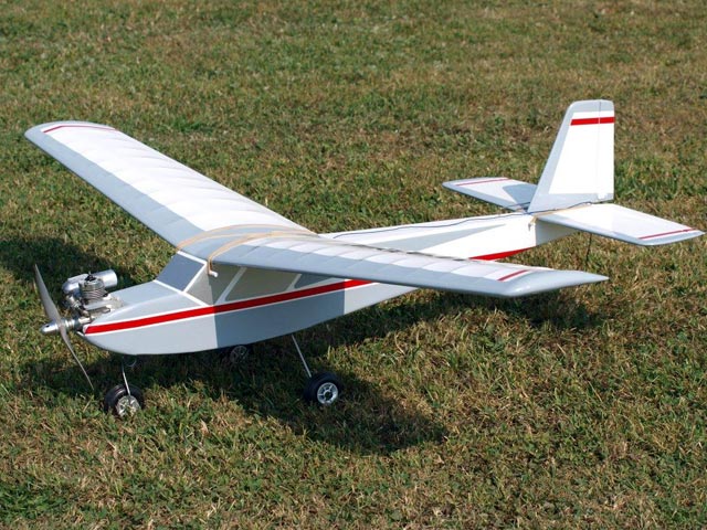 Graupner Amateur - RC High Wing Trainer Model - Laser-cut Balsa/Ply short Kit