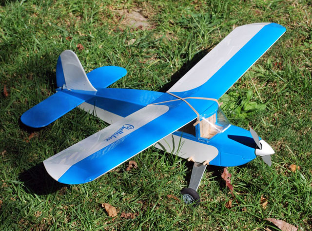 Chatterbox by Vic Smeed- Free Flight/RC 30" model Plane - Laser-cut Balsa/Ply Parts