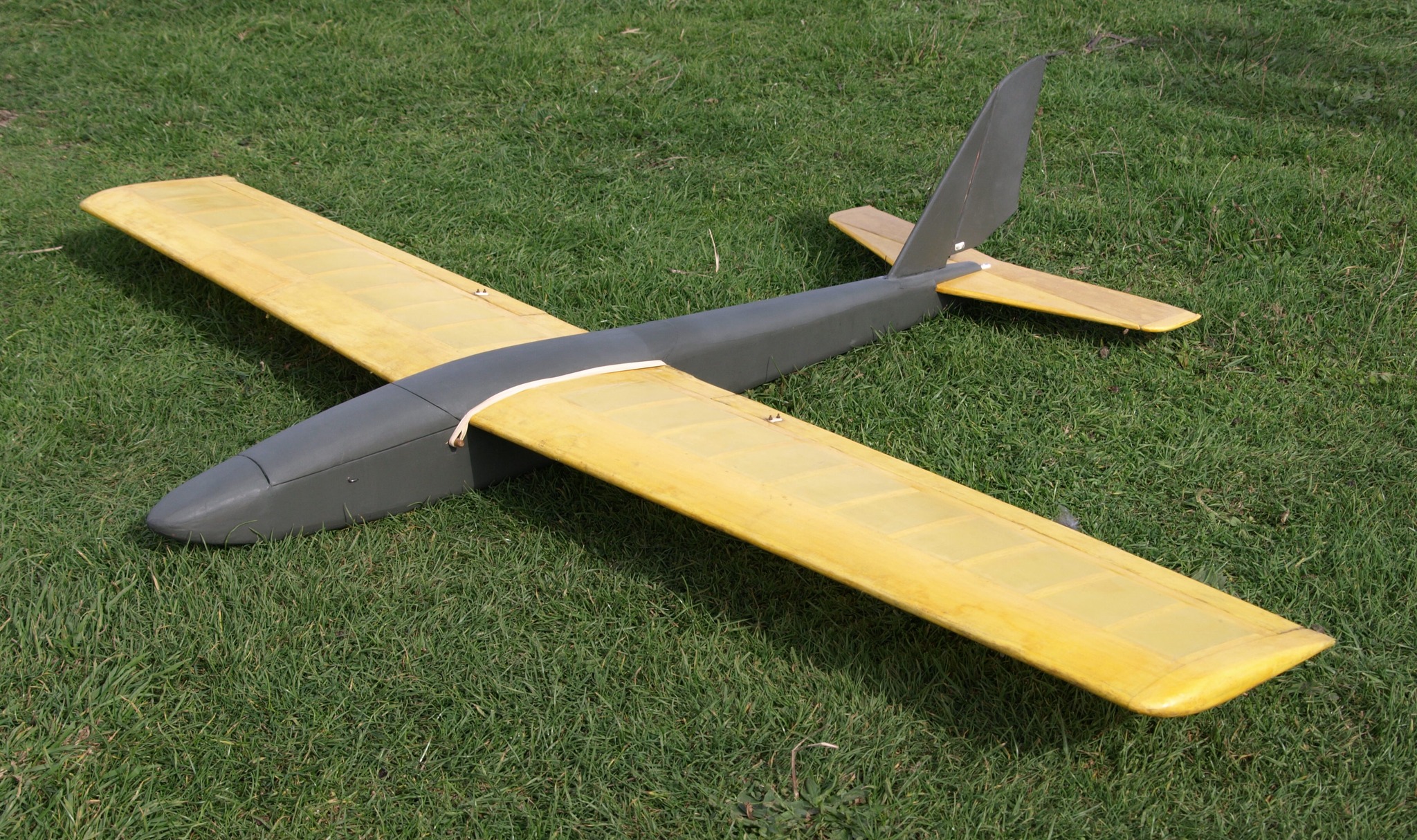Phase 2 by Chris Foss ~ RC Aerobatic Slope Soarer ~ Laser-cut Balsa Ply Parts Set