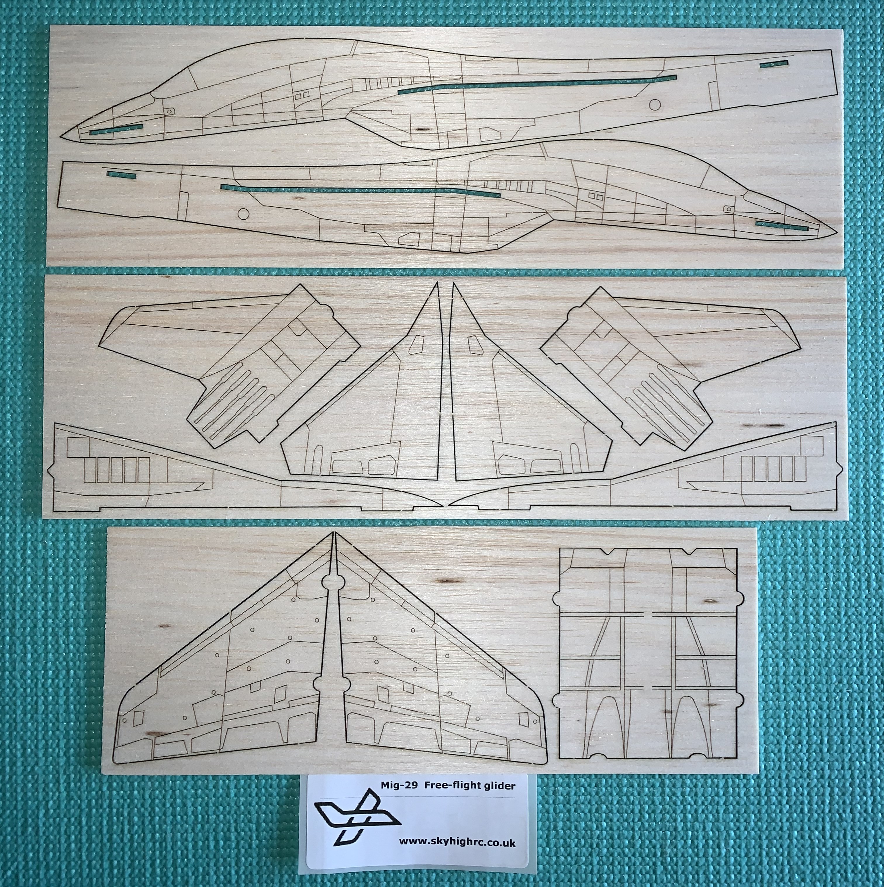 Mig-29 - Scale free-flight model glider ~ Laser-cut balsa kit
