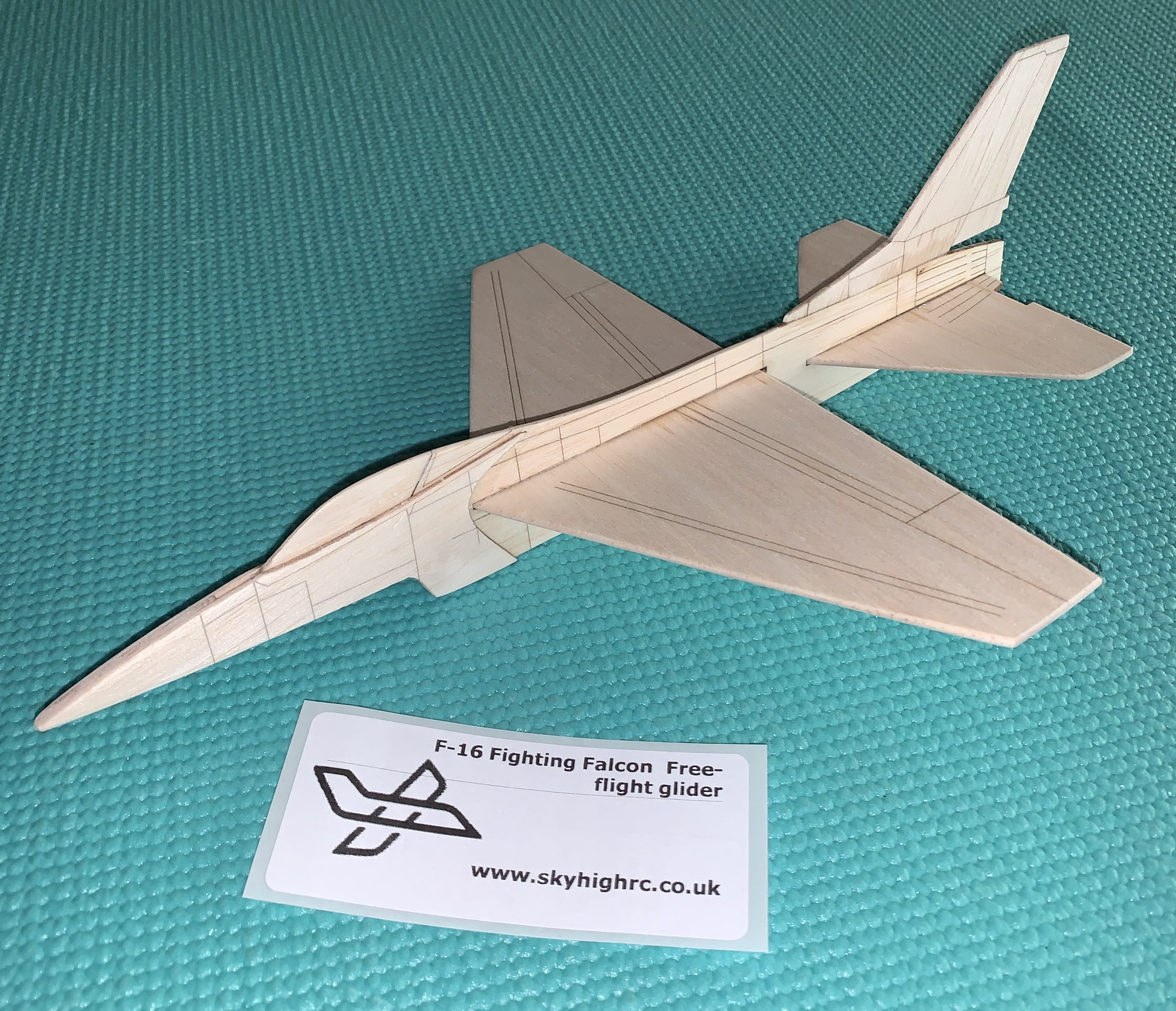 F-16 Fighting Falcon - Scale free-flight model glider ~ Laser-cut balsa kit