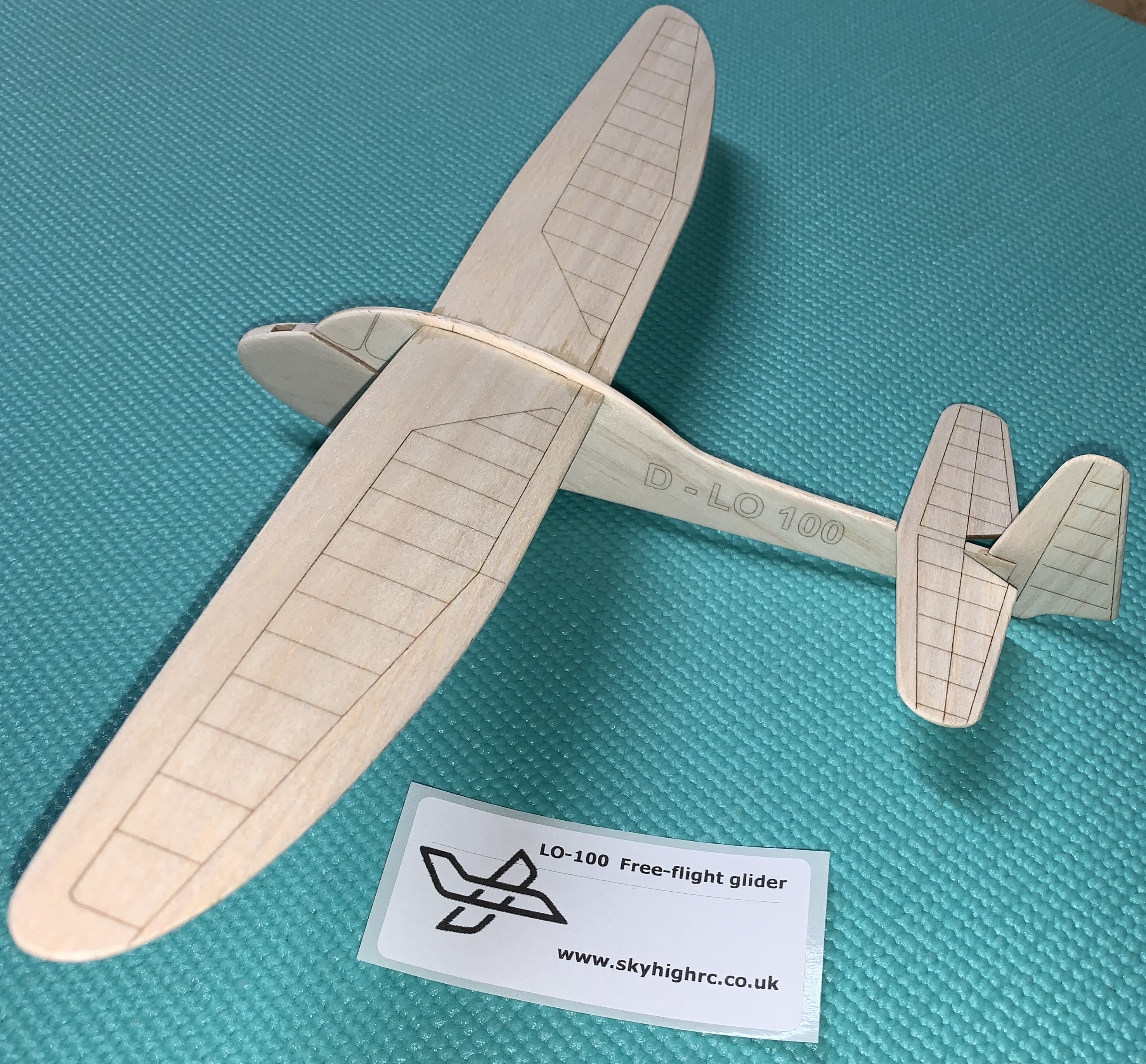 LO-100 Glider - Scale free-flight model glider ~ Laser-cut balsa kit