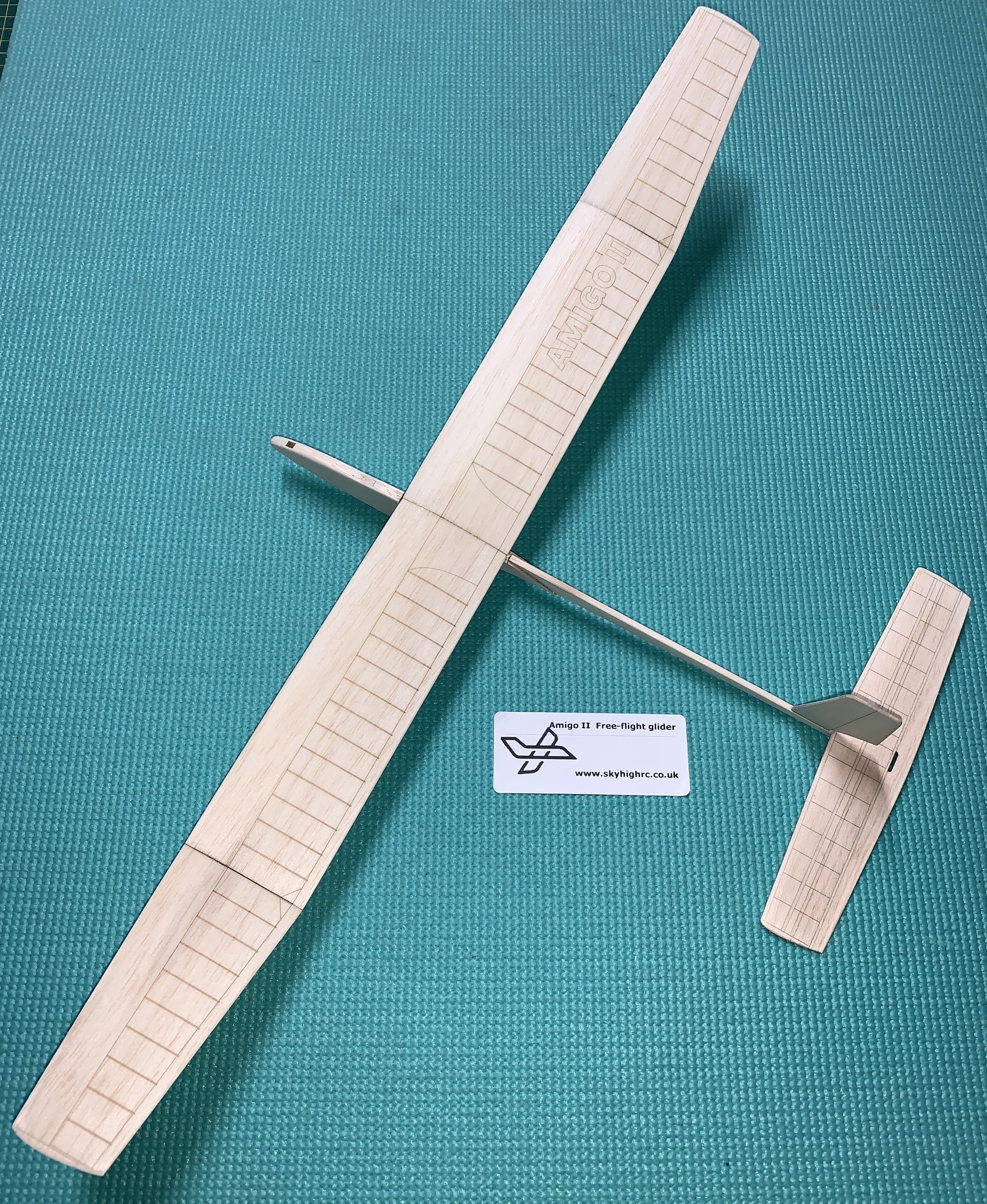 Amigo II - Free-flight model glider ~ Laser-cut balsa kit