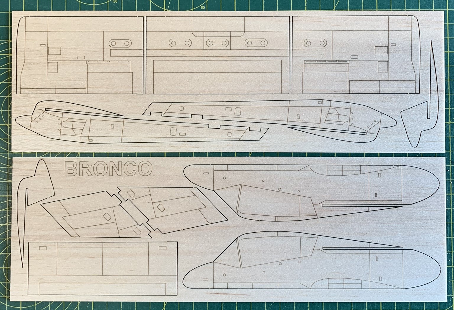OV-10a Bronco  Scale free-flight model glider ~ Laser-cut balsa kit