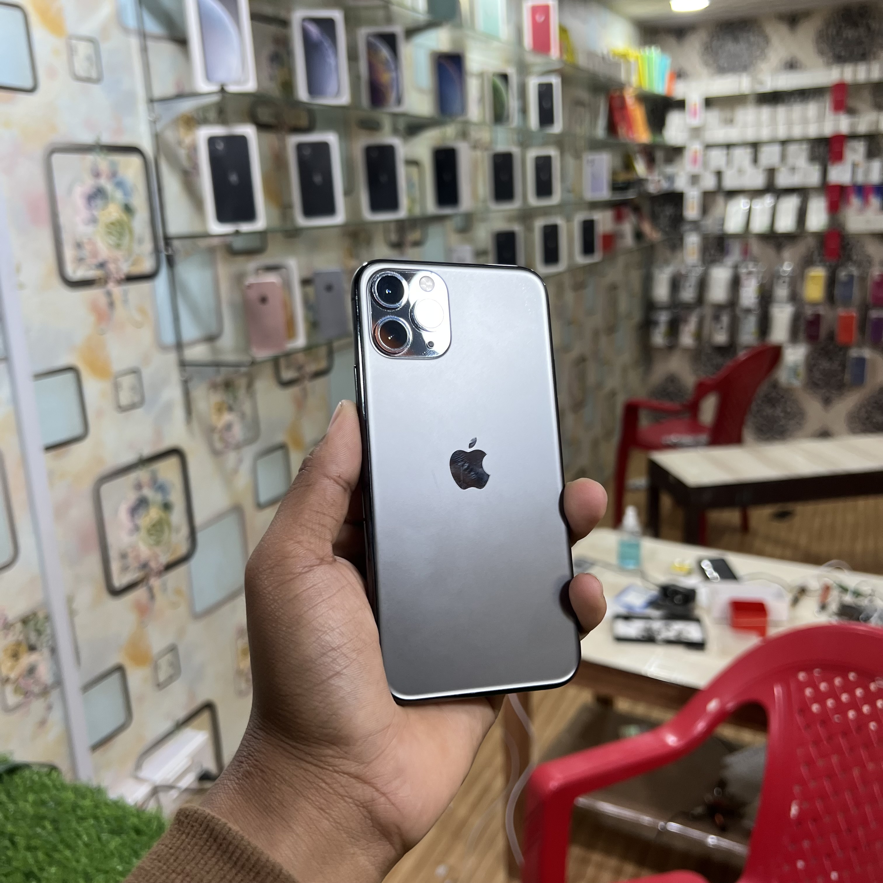 Iphone 11 Pro ( Offer )