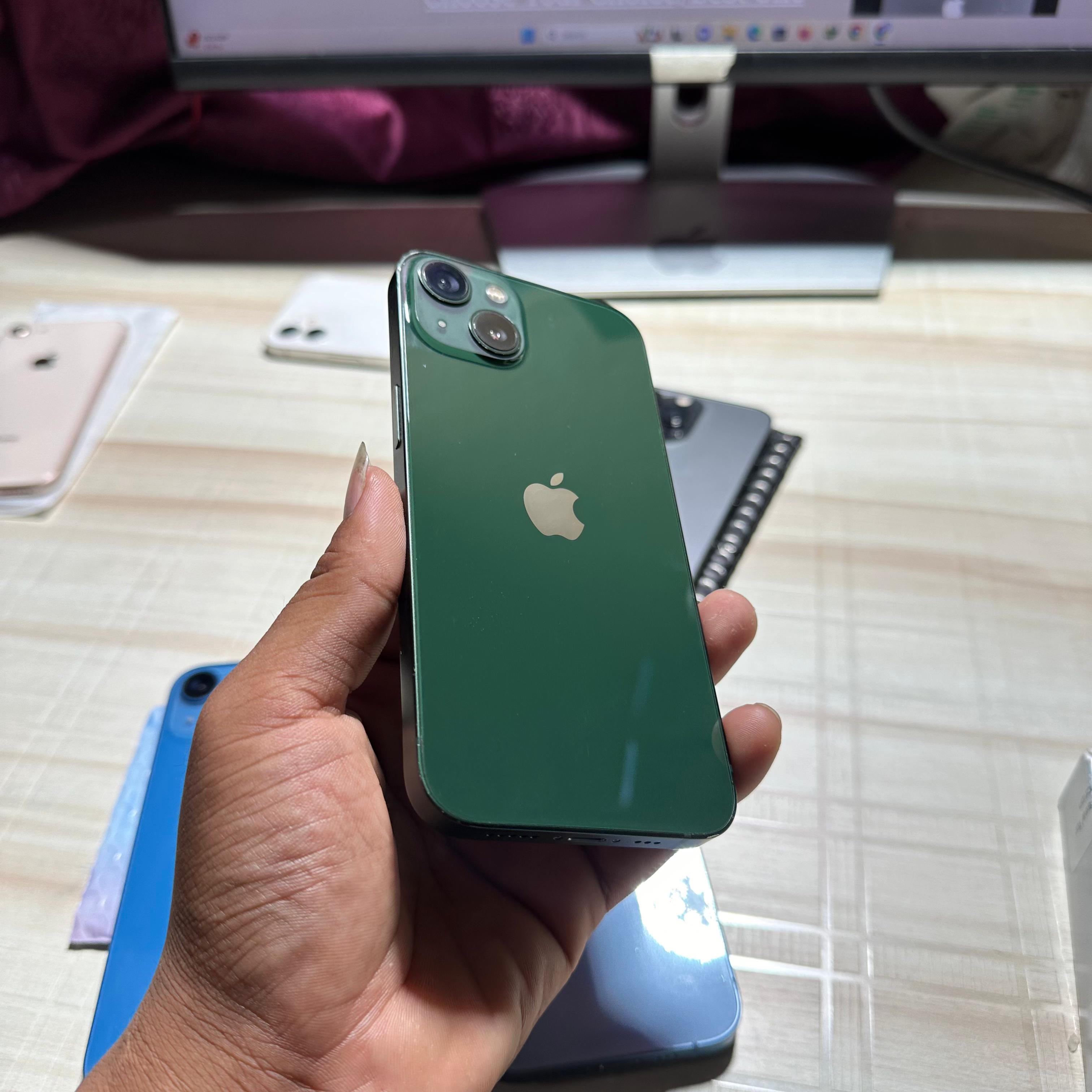 iPhone 13 256Gb Genuine Set 88% -  Full Genuine Set ( Iphone In Nepal )