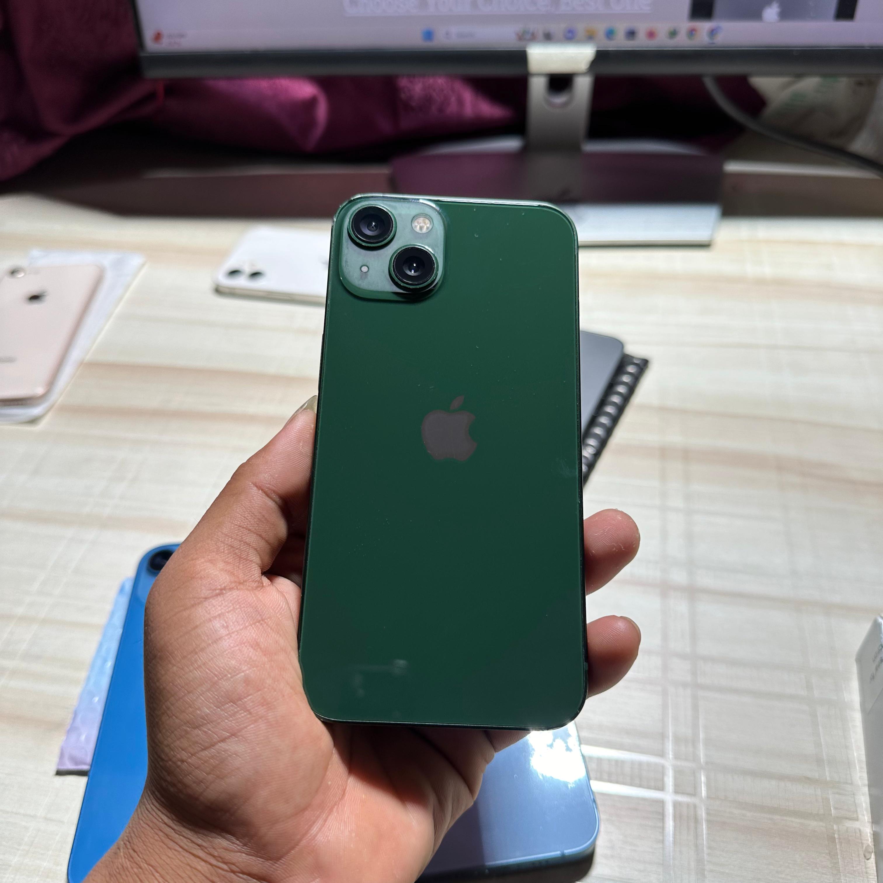 iPhone 13 256Gb Genuine Set 88% -  Full Genuine Set ( Iphone In Nepal )