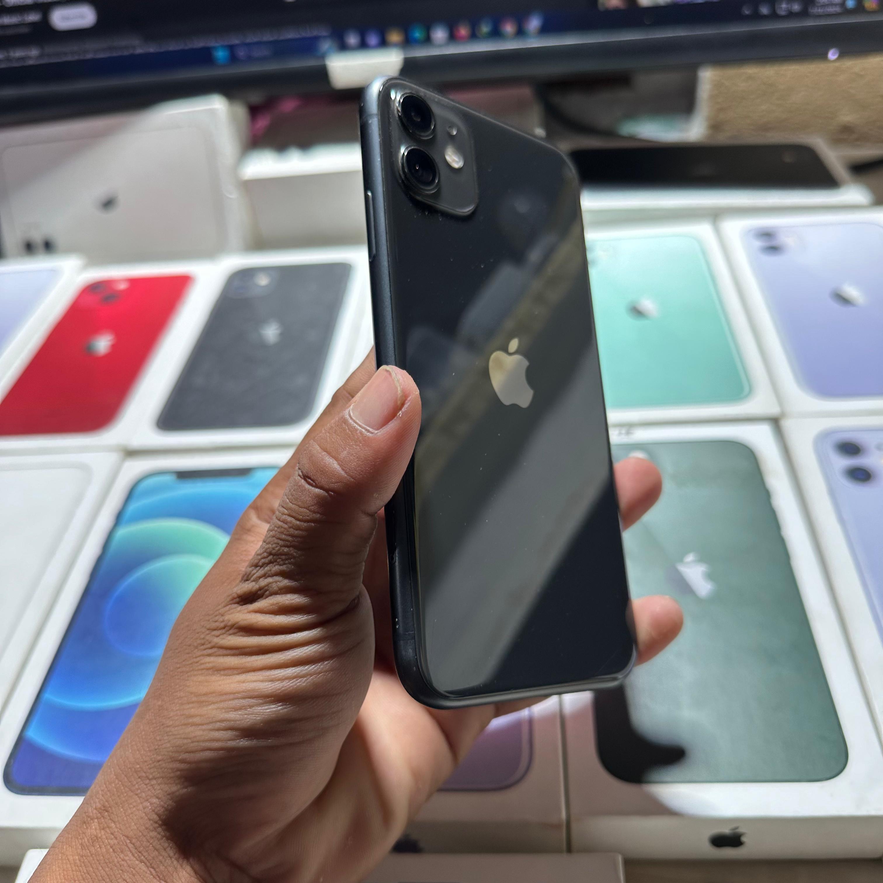 iPhone 11 64Gb 89% Black 