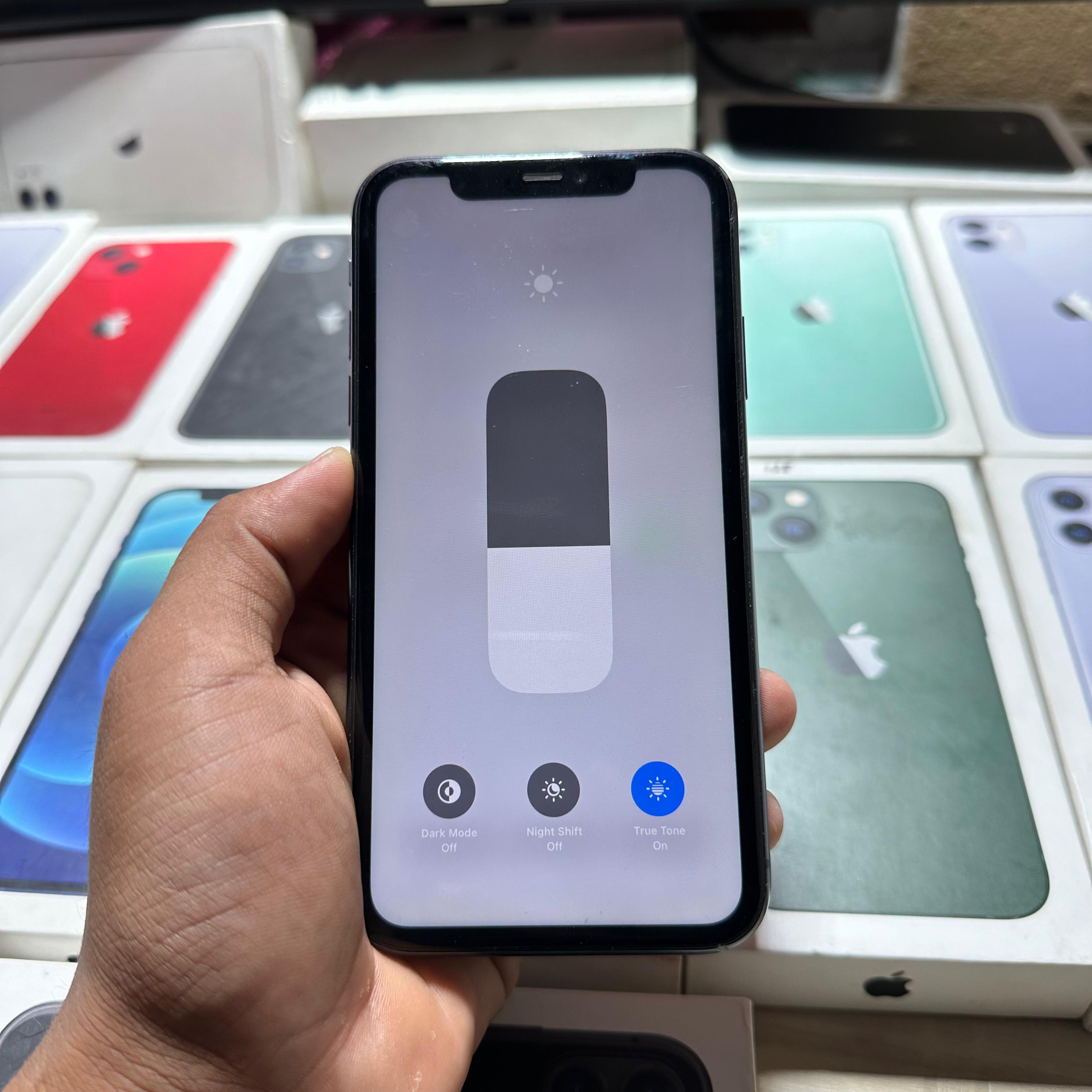 iPhone 11 64Gb 89% Black 
