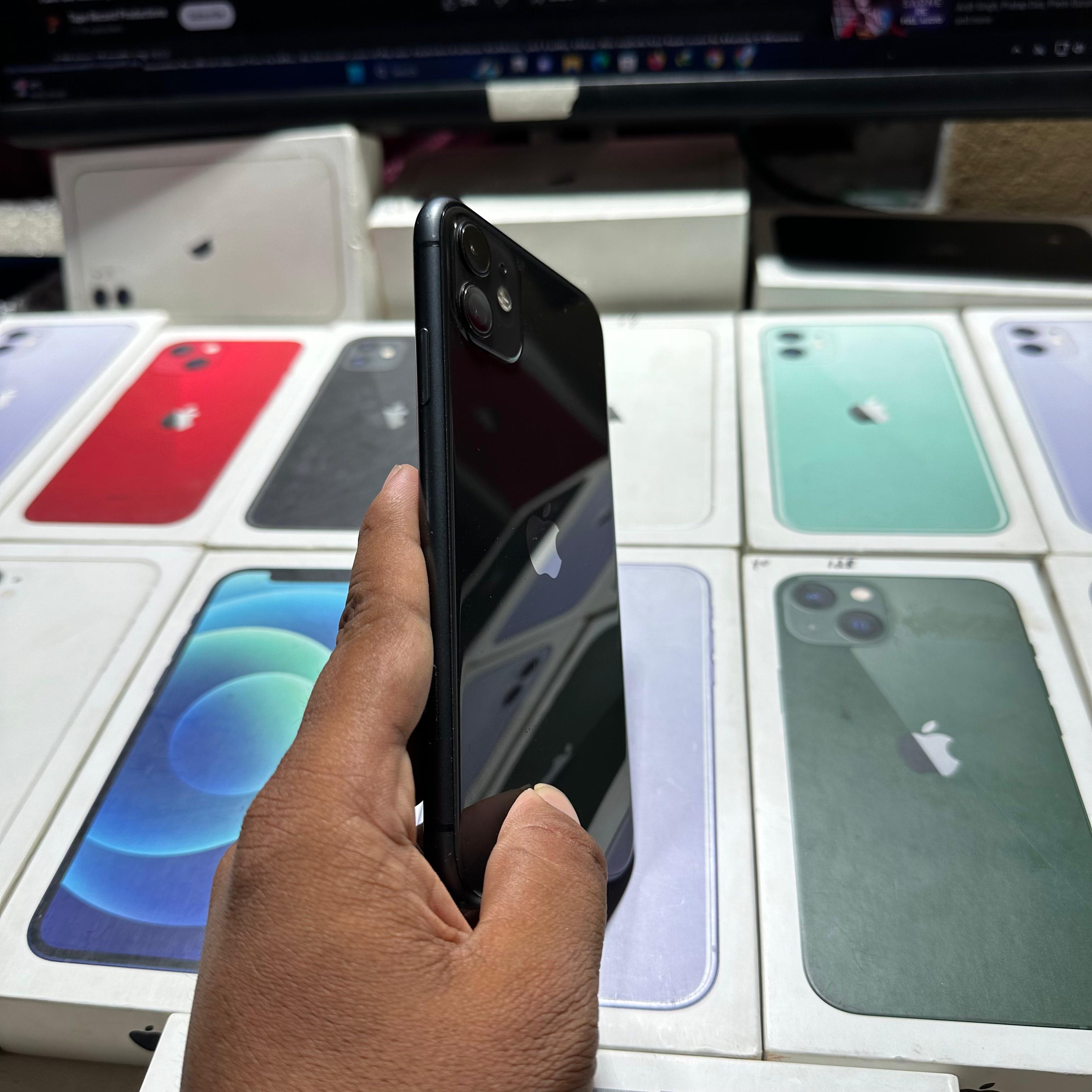 iPhone 11 64Gb Black 90%