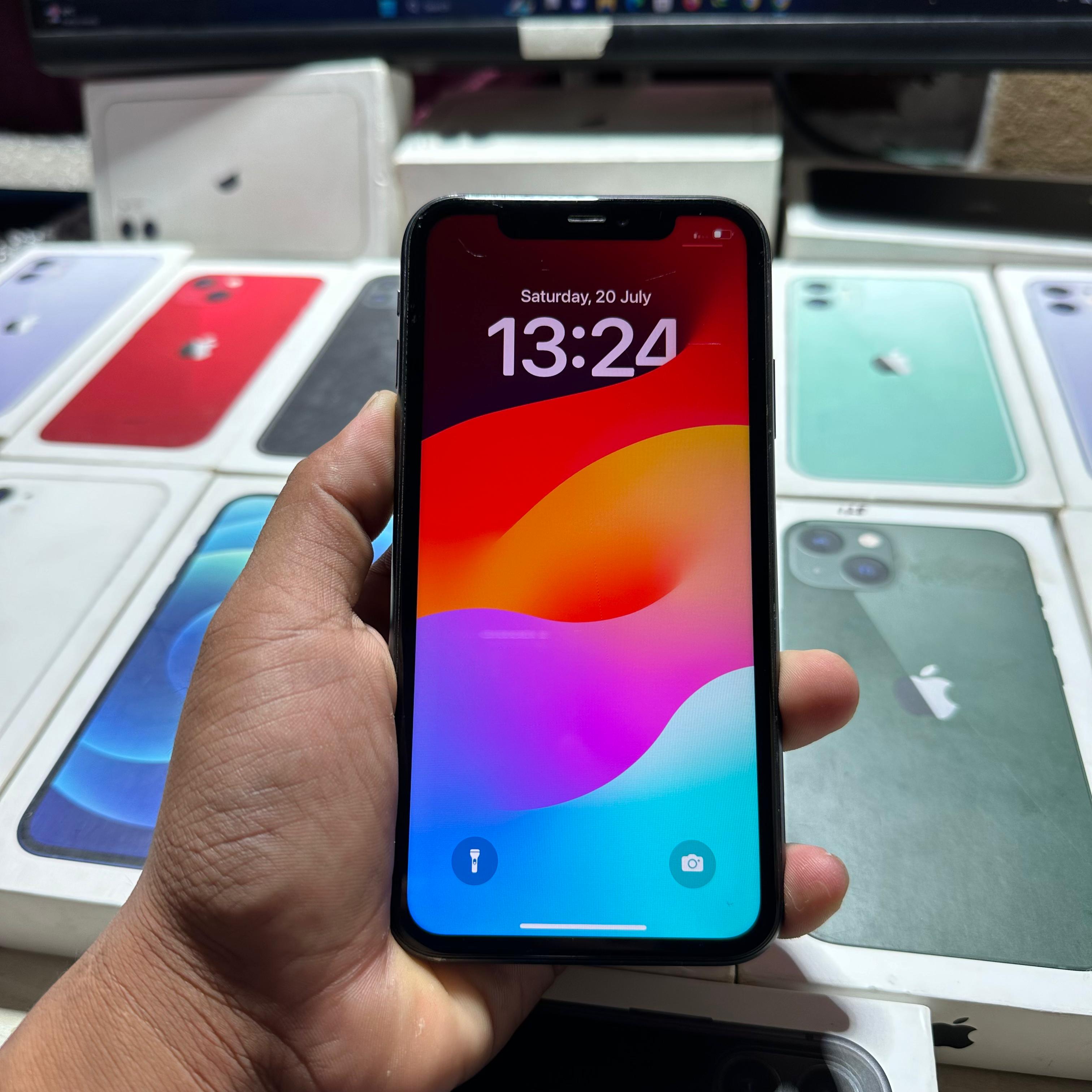 iPhone 11 64Gb Black 90%