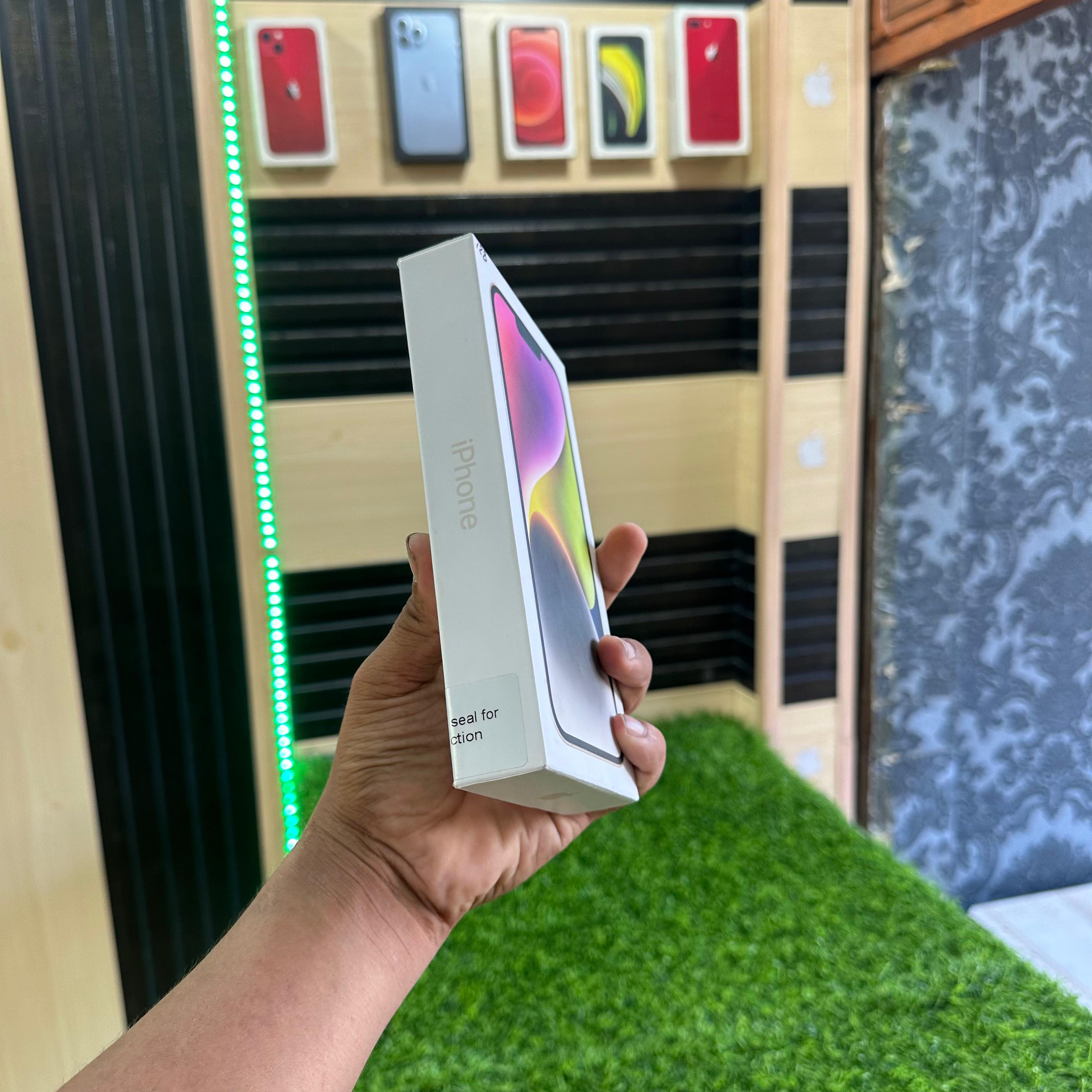 iPhone 14 Plus New Seal  Pack