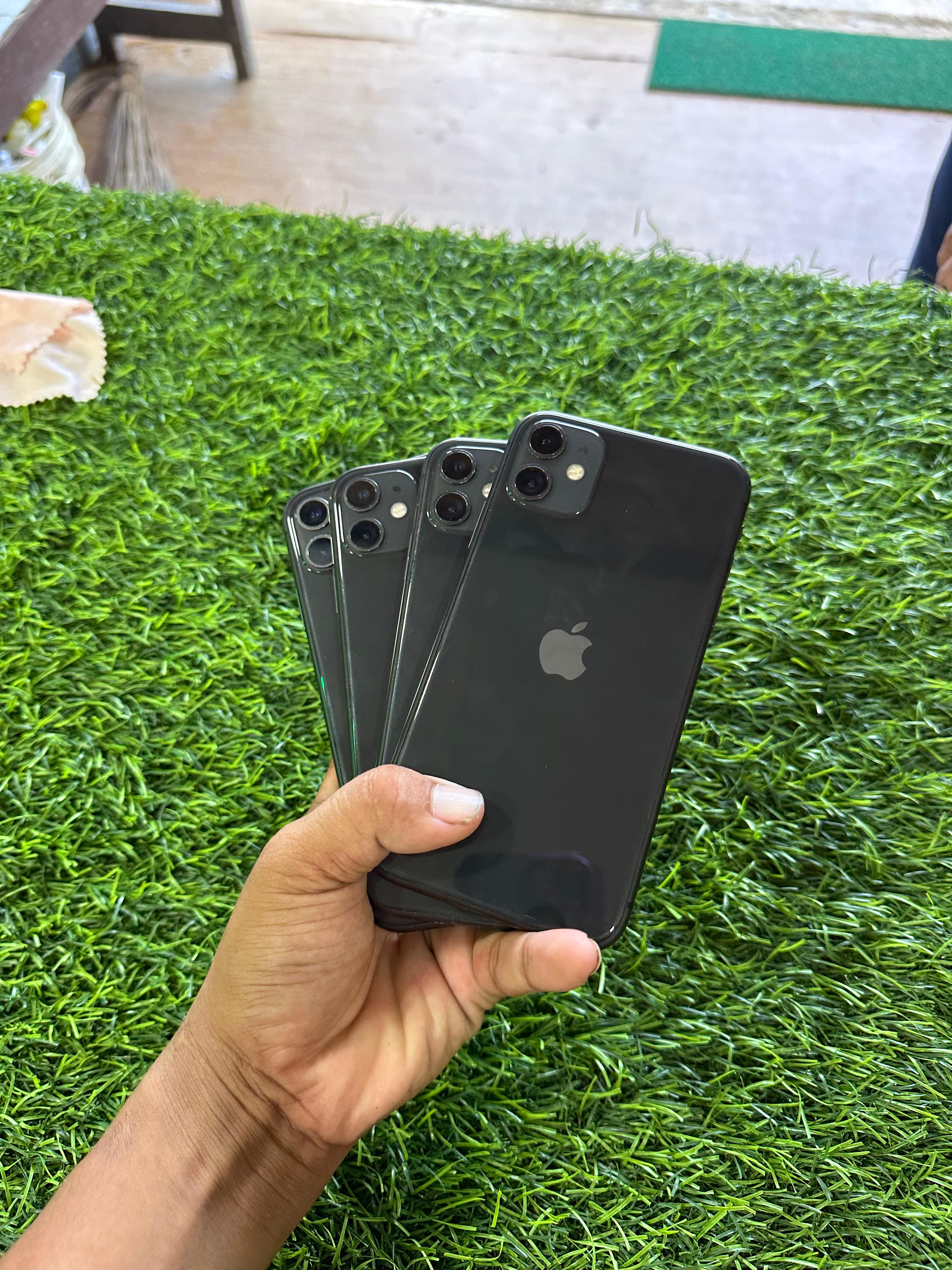iPhone 11 128gb Nepal Genuine Set  