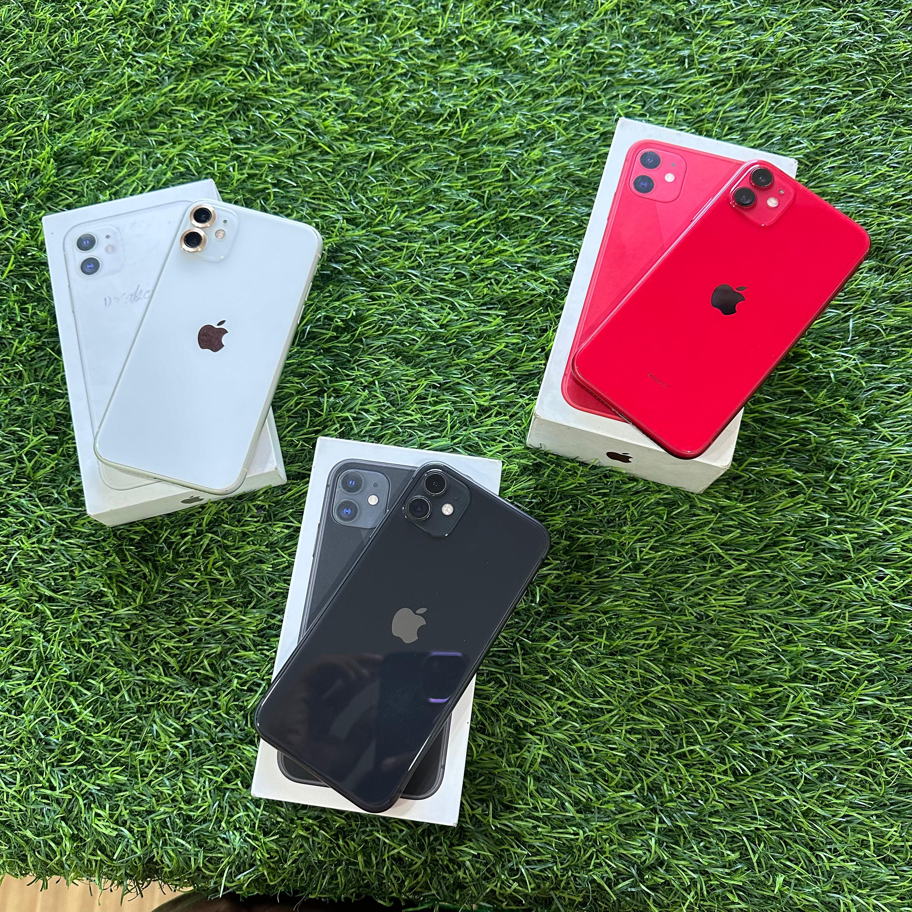 iPhone 11 128gb Nepal Genuine Set