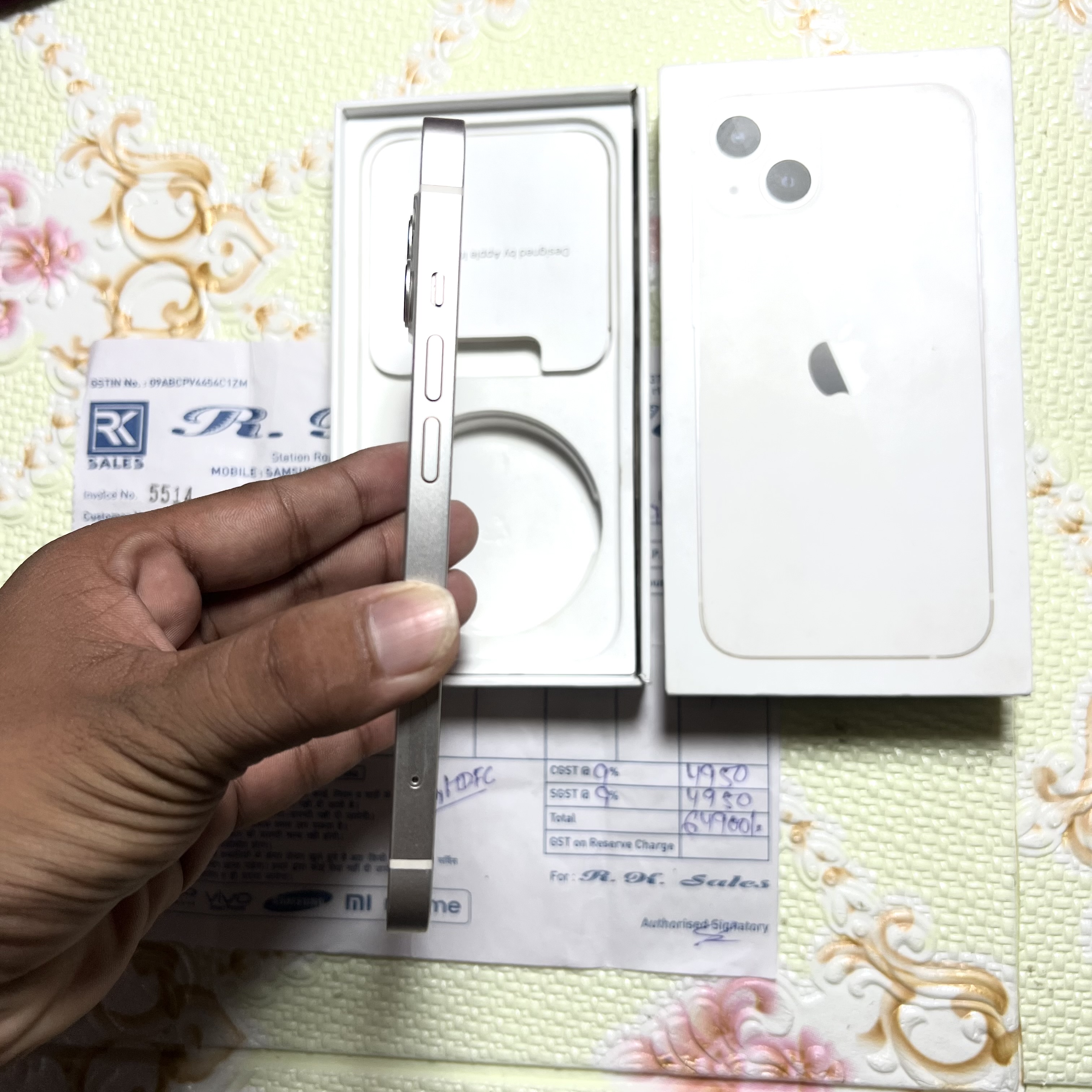 iPhone 13 128gb Full Genuine Set ( Iphone In Nepal )