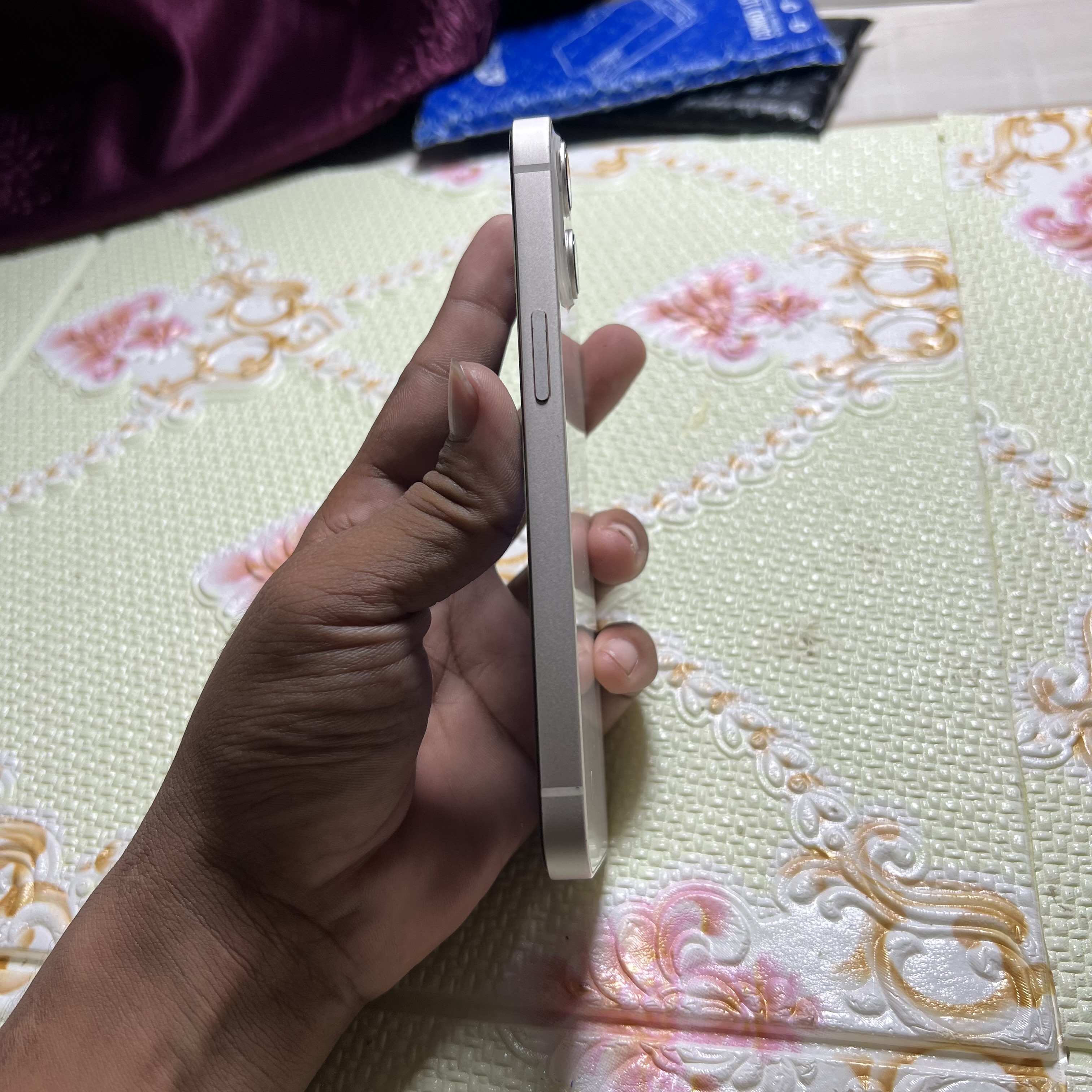 iPhone 13 128gb  Full Genuine Set ( Iphone In Nepal )