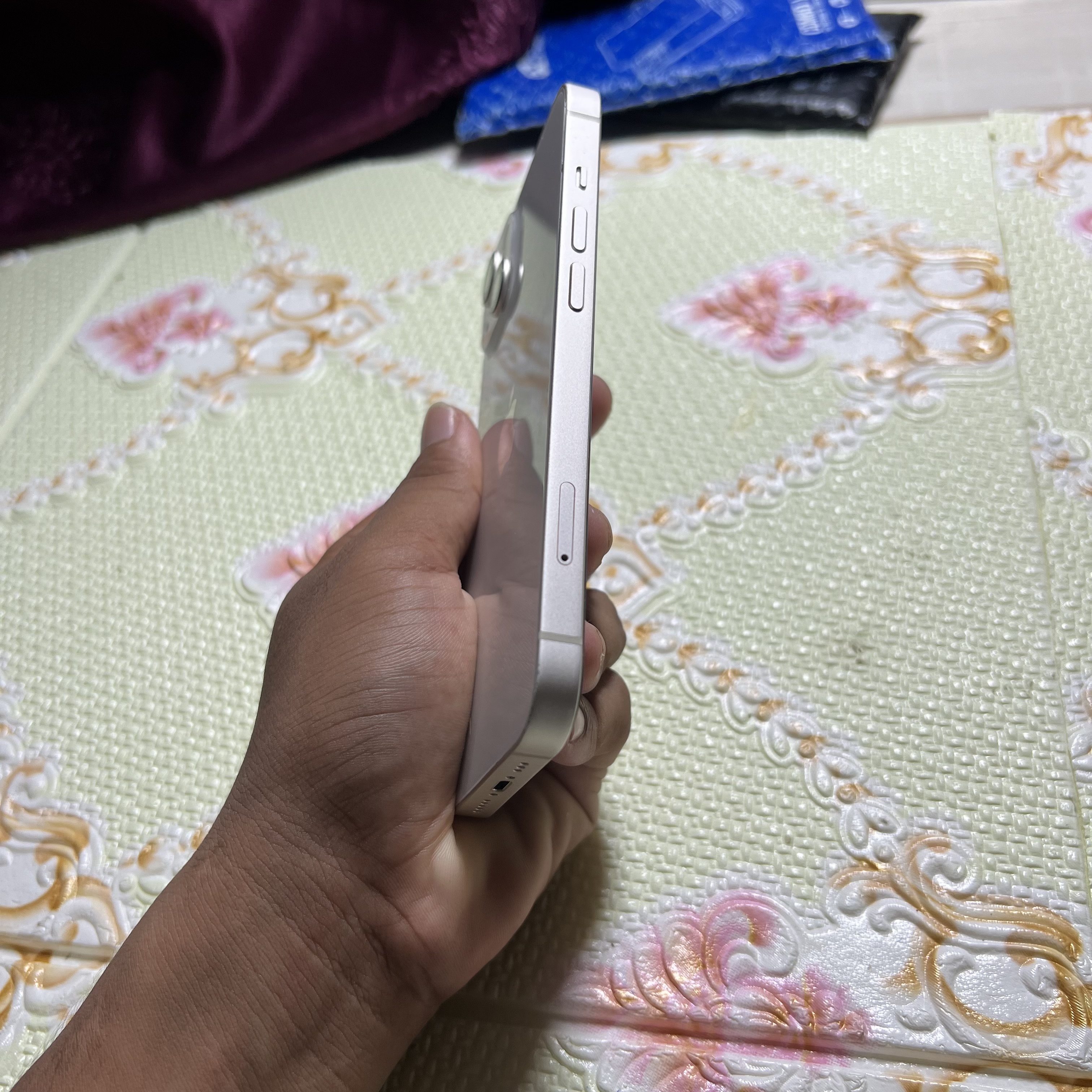 iPhone 13 128gb  Full Genuine Set ( Iphone In Nepal )