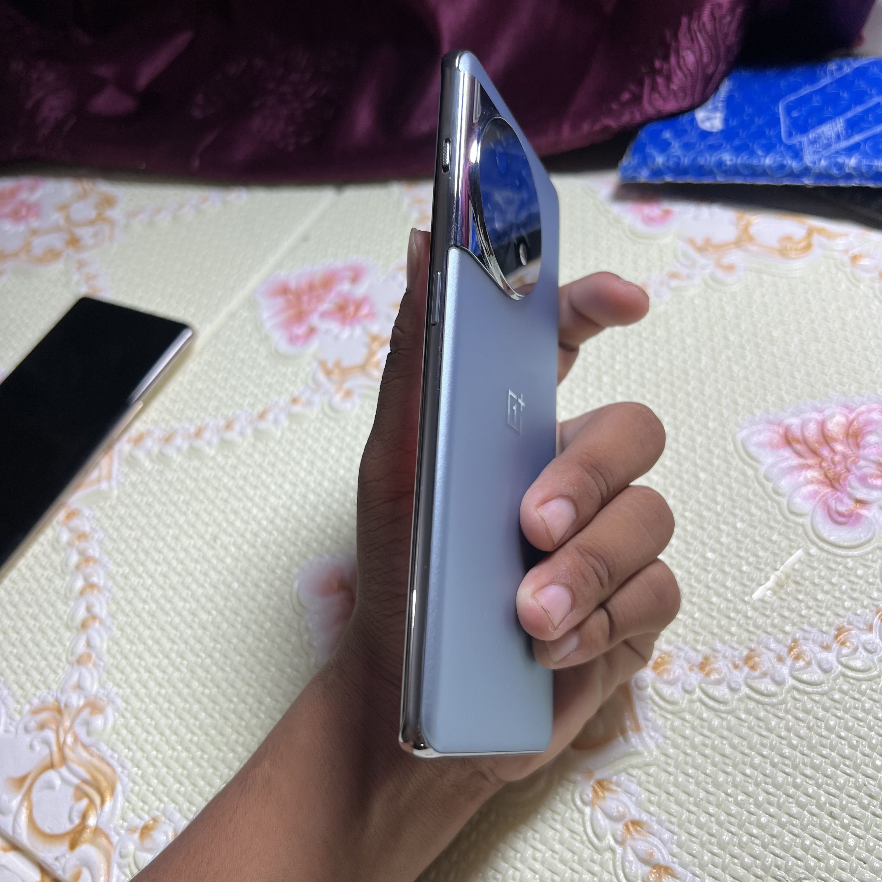 OnePlus 10R - 5G (8-128Gb. Dashain Offer Full Genuine Set ( Iphone In Nepal )