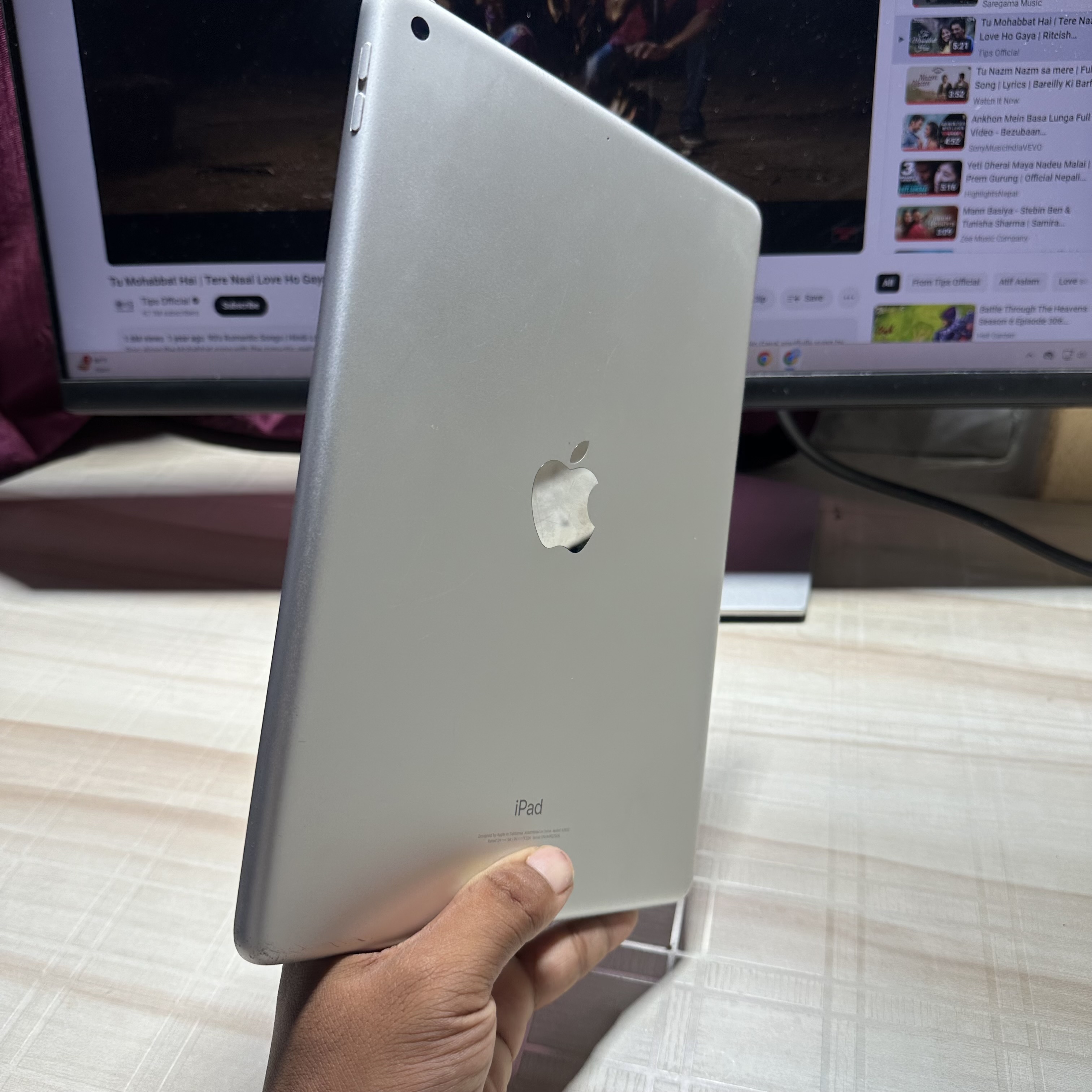iPad 9th Gen - 64Gb   Full Genuine Set ( Iphone In Nepal )