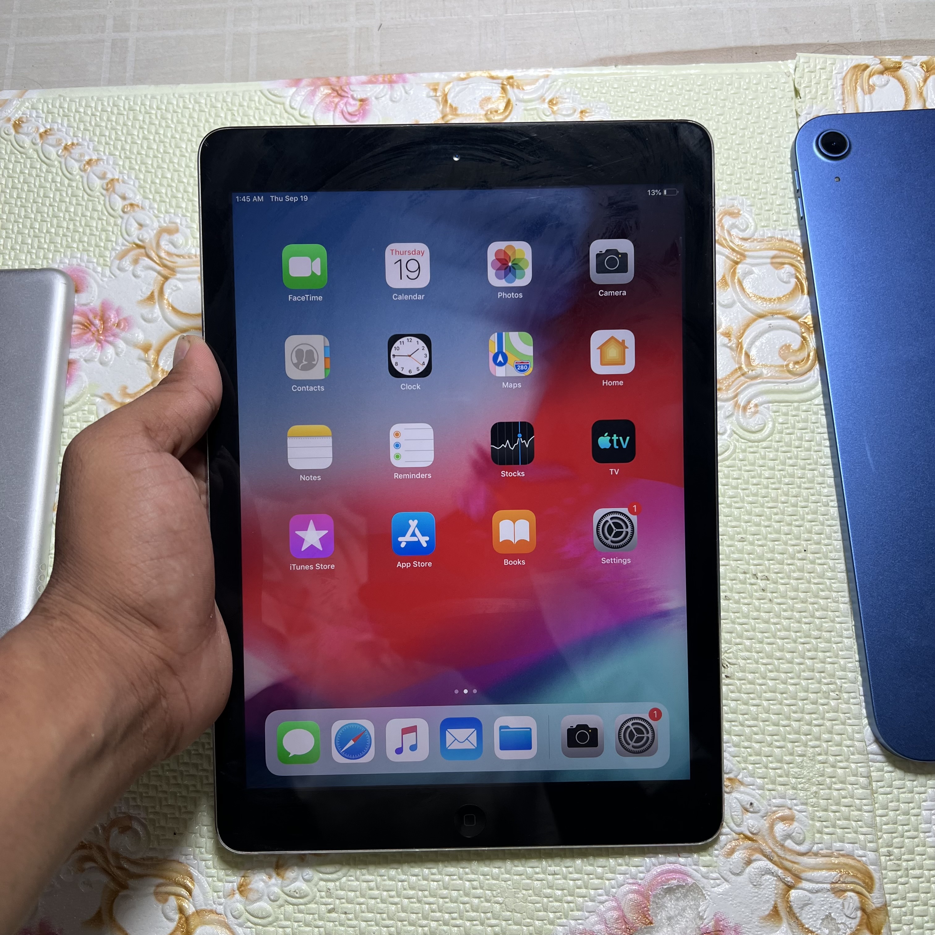 iPad 6 Gen 16Gb - Dashain Offer Full Genuine Set ( Iphone In Nepal )
