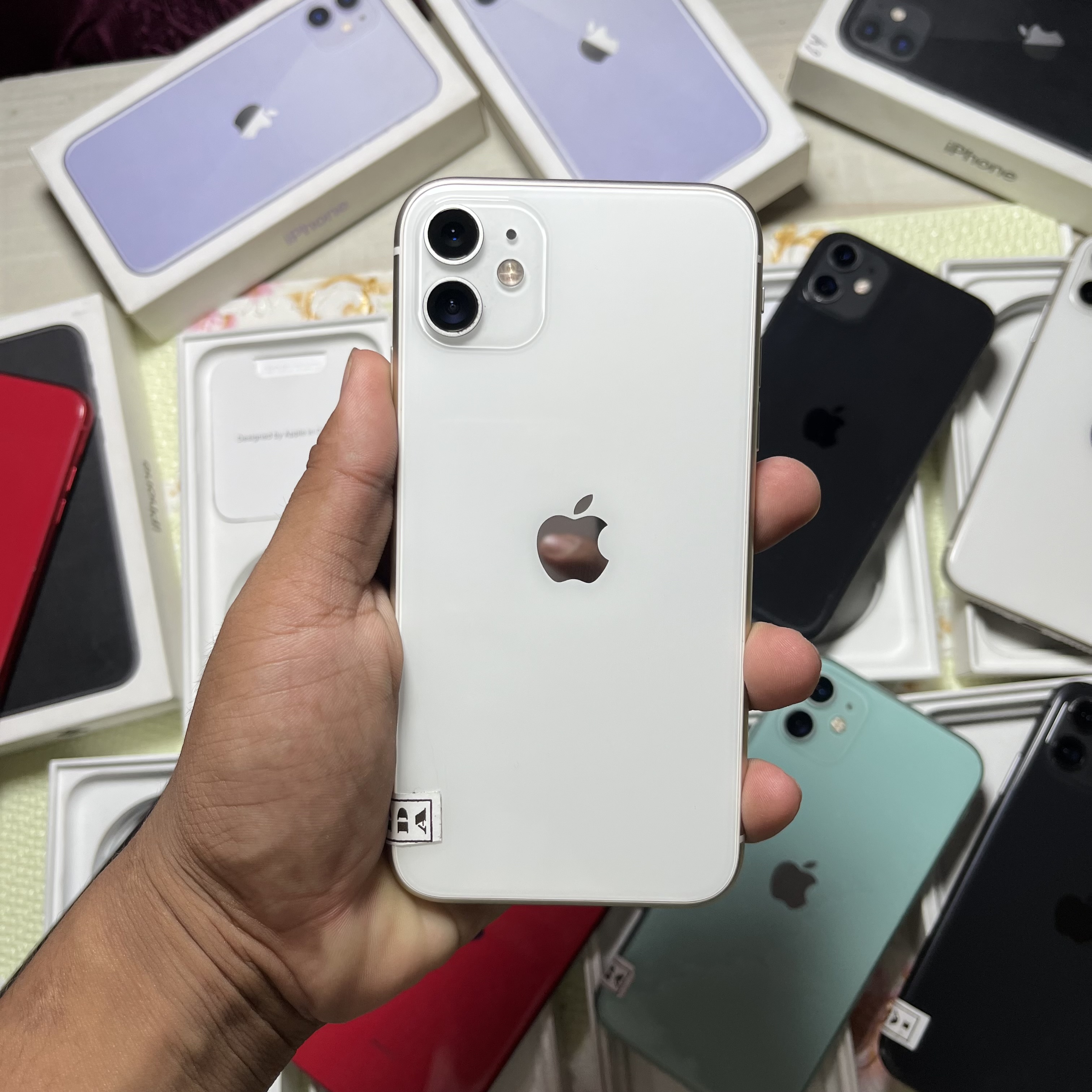 iPhone 11 64 & 128GB - Full Genuine Set ( Iphone In Nepal )