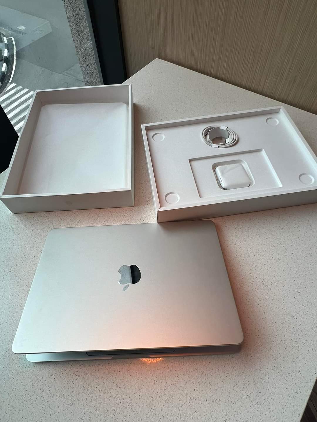 Apple MacBook Air M2 (2022)