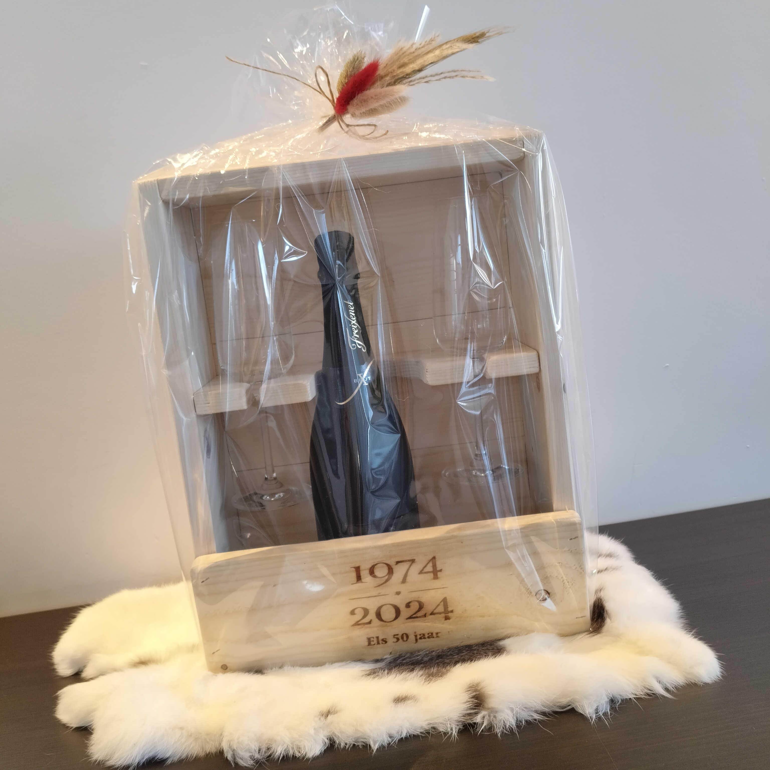 Wijn / cava kist met gepersonaliseerd glas