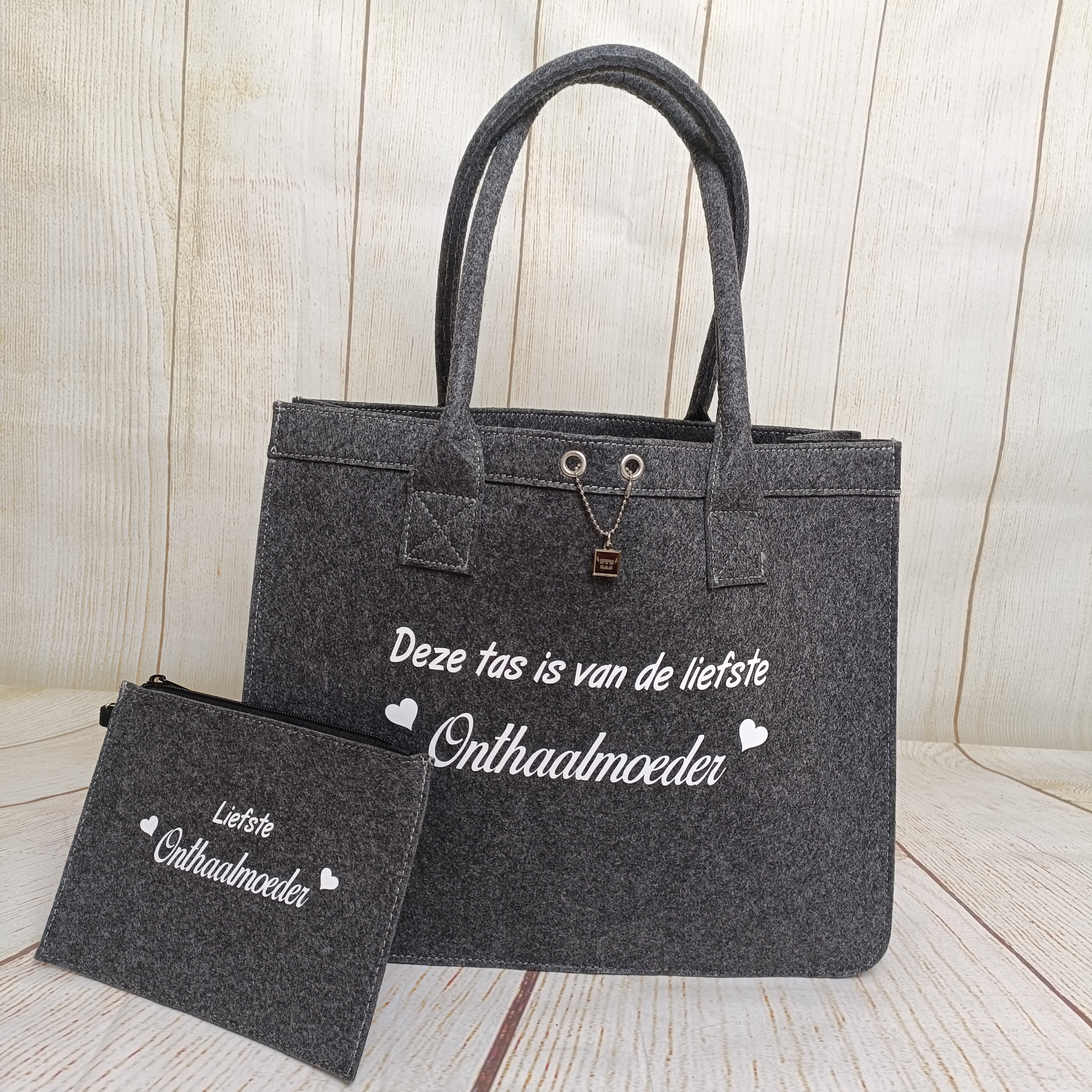 Vilten tas "onthaalouder"