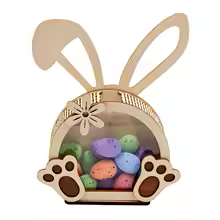 Houten paashaasje met chocolade eitjes