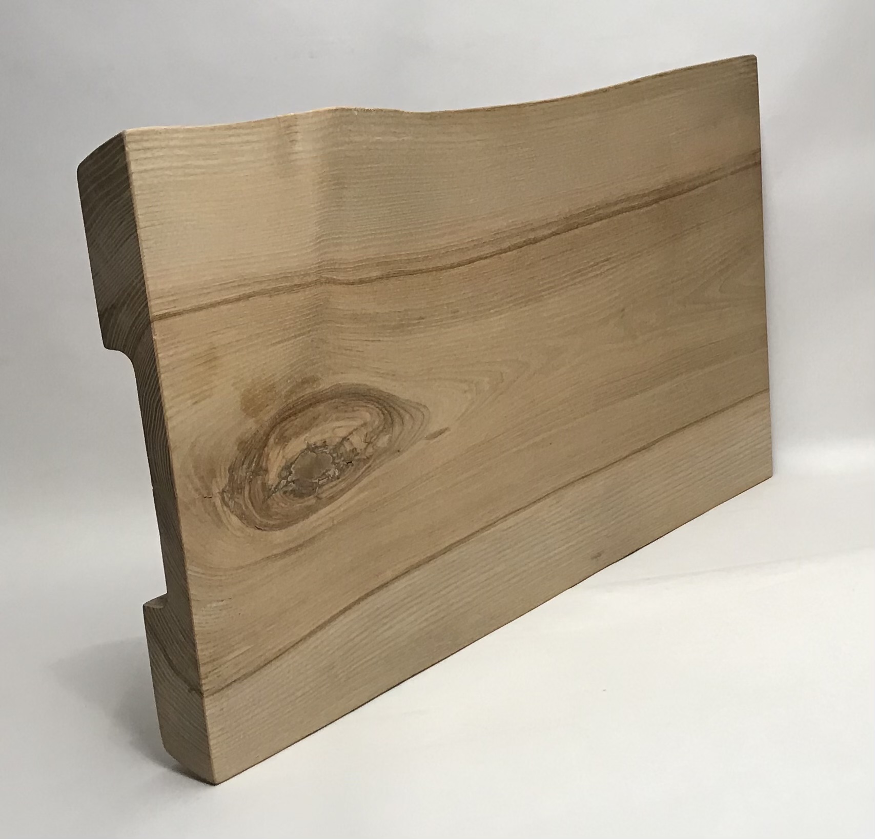 Pjaustymo lentelė, uosis/ cutting board, ash tree 39x20/21x2,5 cm