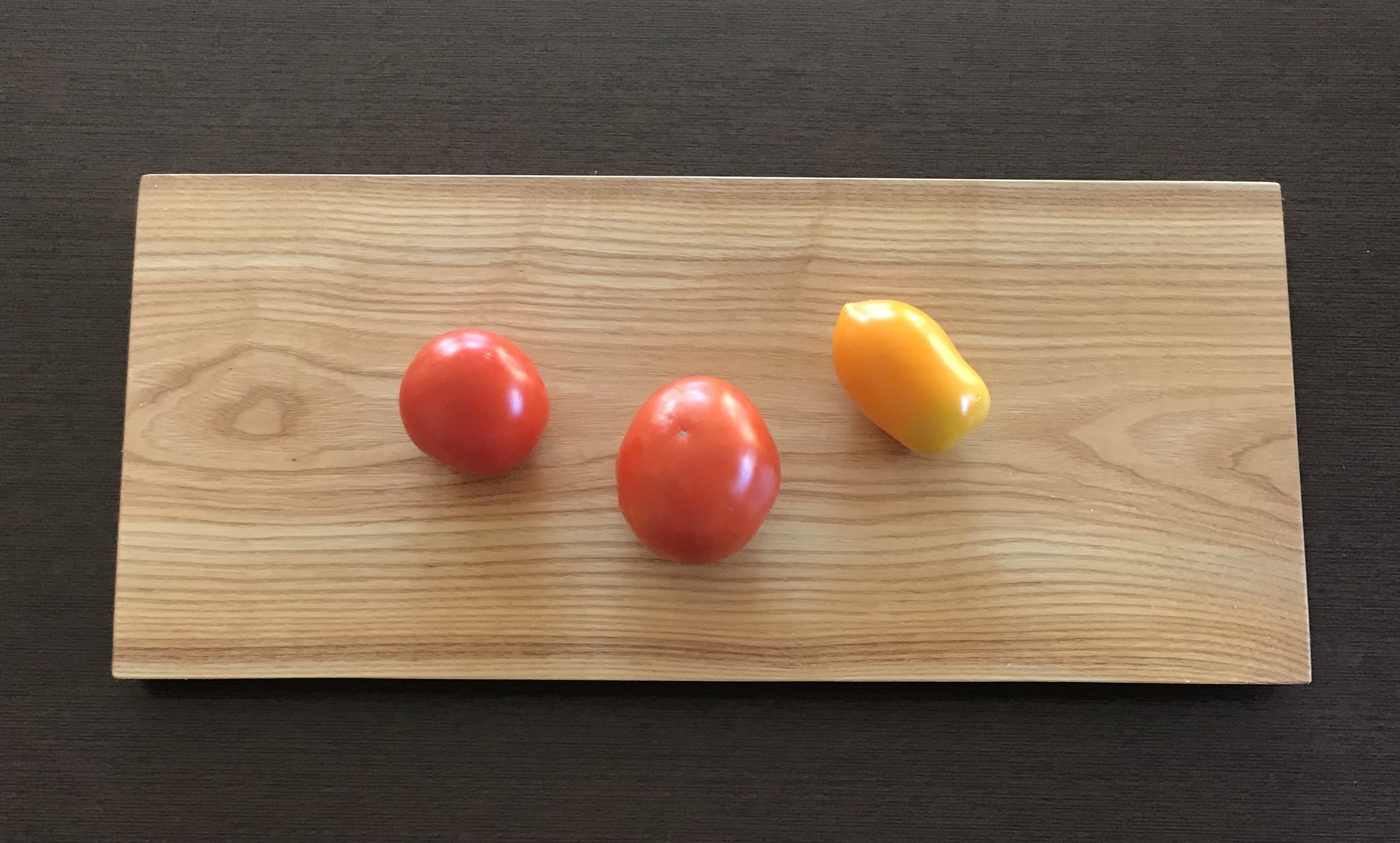 Pjaustymo-serviravimo lentelė, uosis/ cutting-seving board, ash tree 43,5x19,5x2 cm