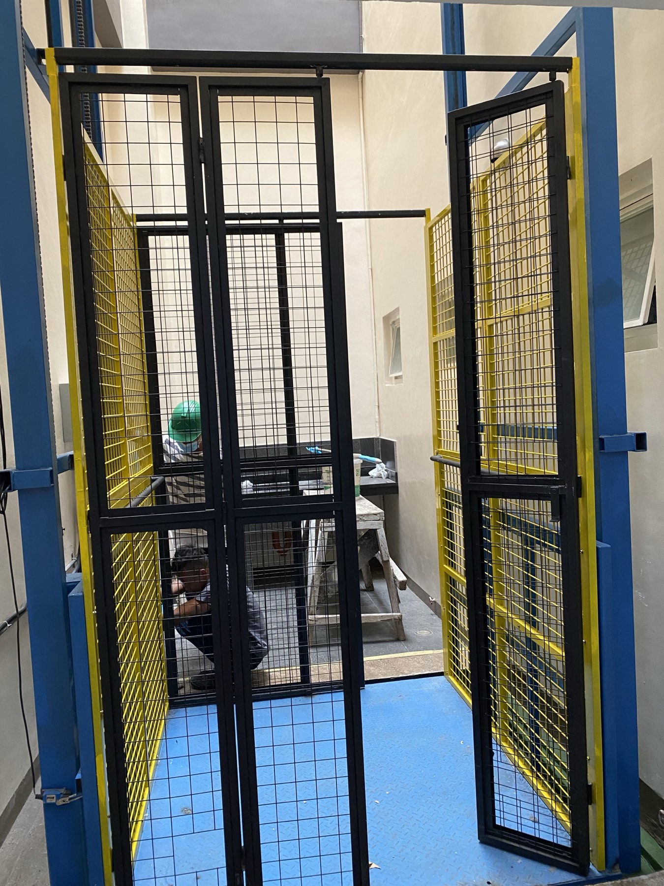 Cargo Lift