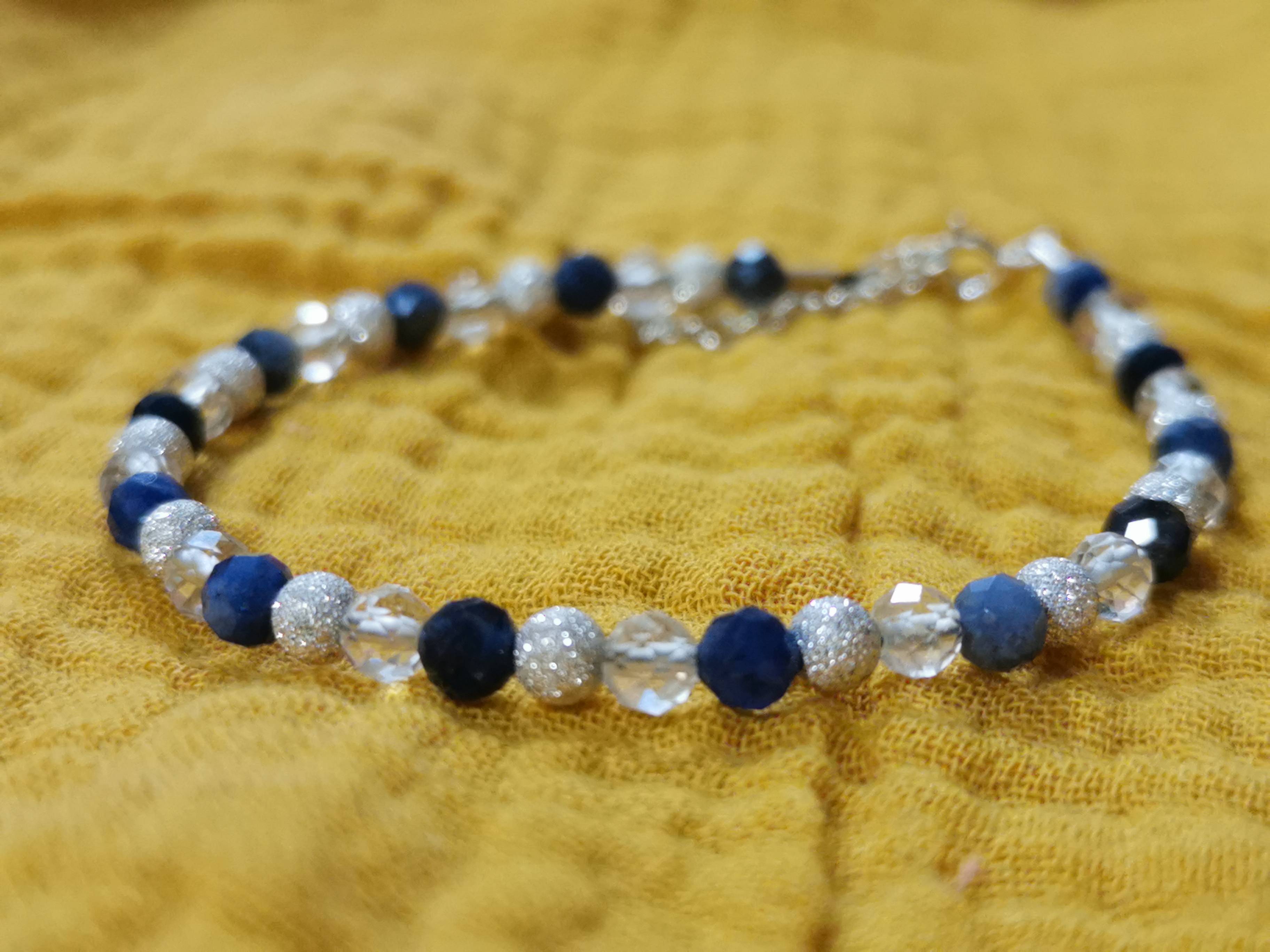 Bracelet "Force et humilité"