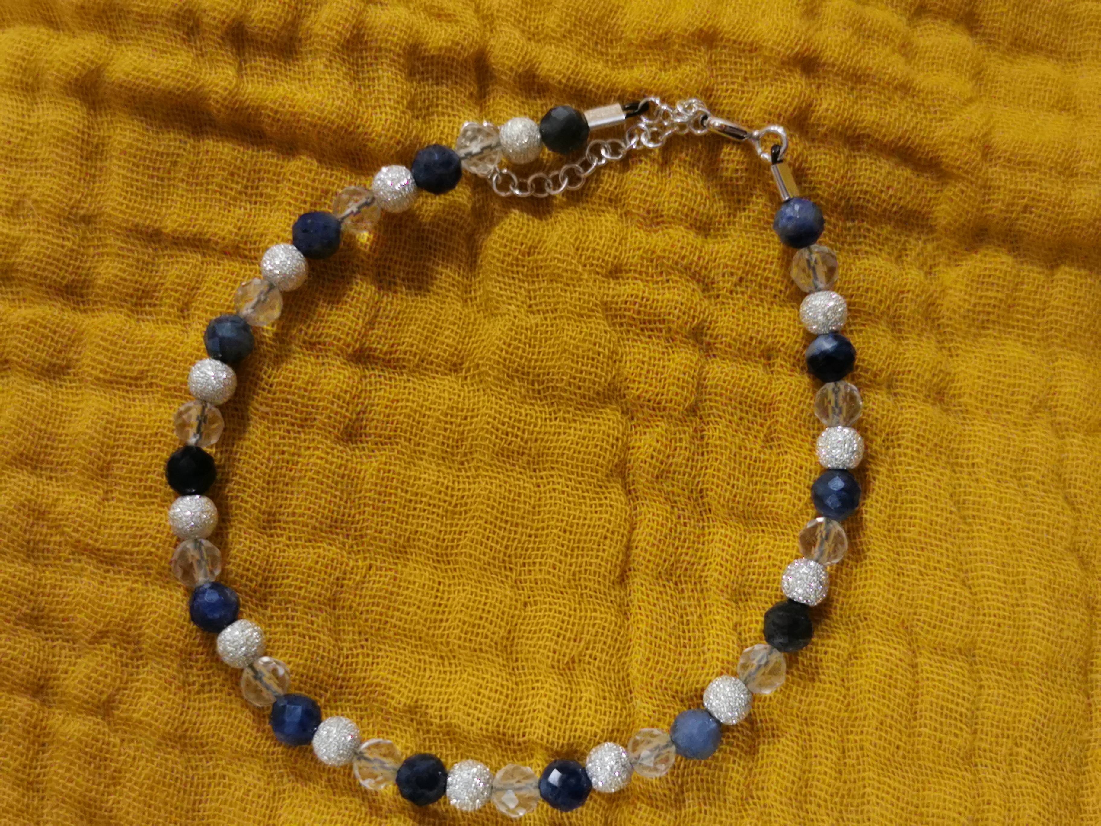 Bracelet "Force et humilité"