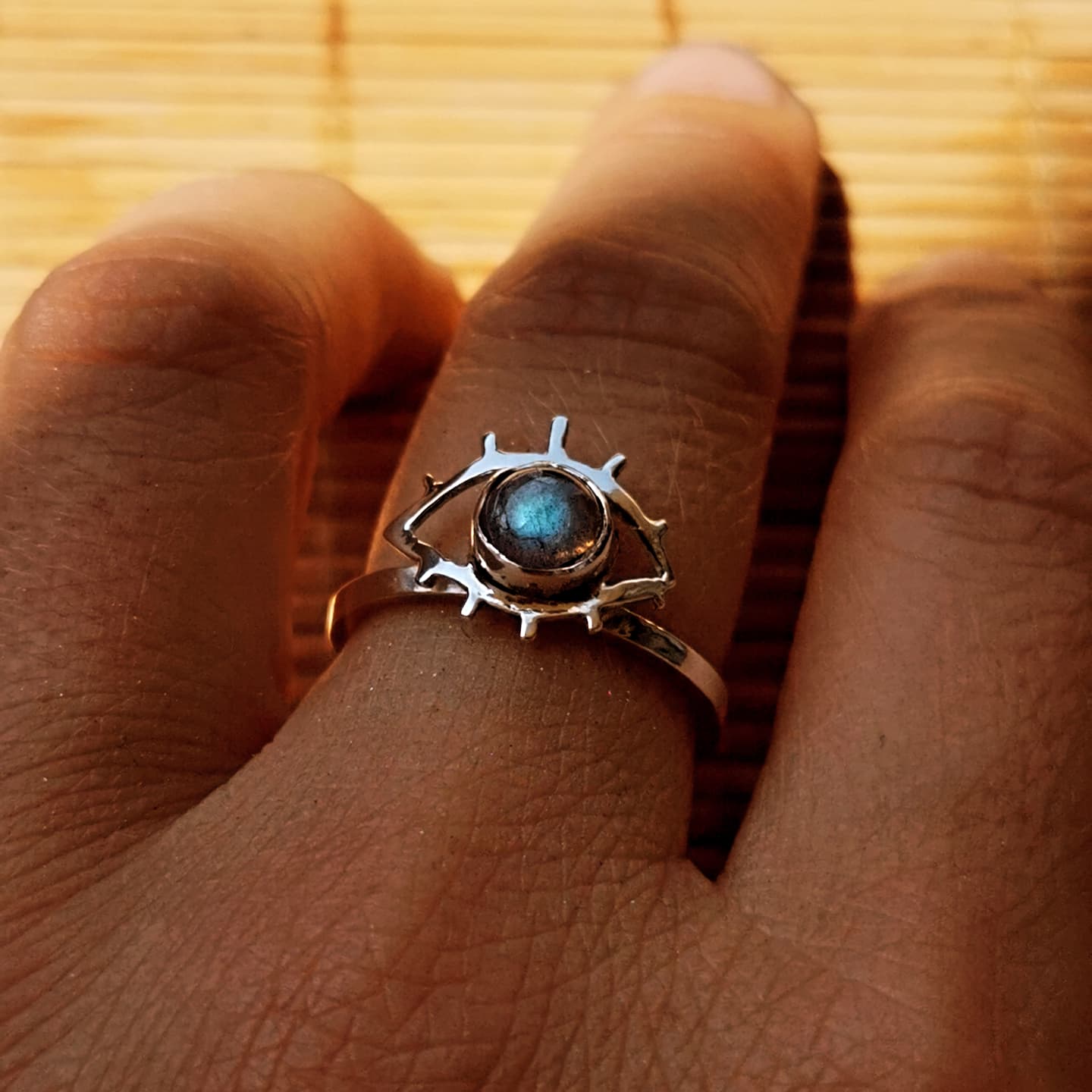 Bague "JE VOIS"