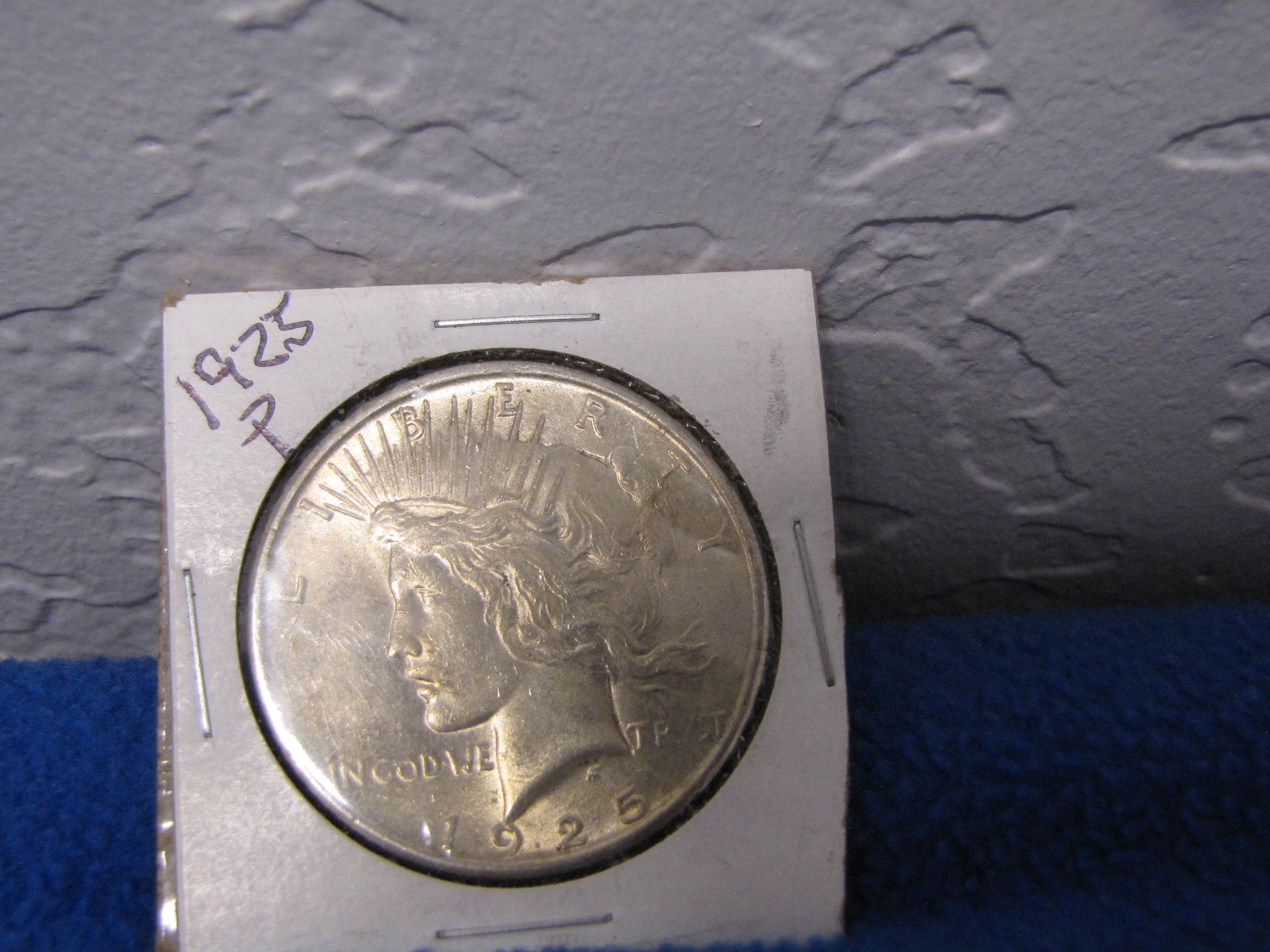 1925 Peace Dollar P - Coin has great detail