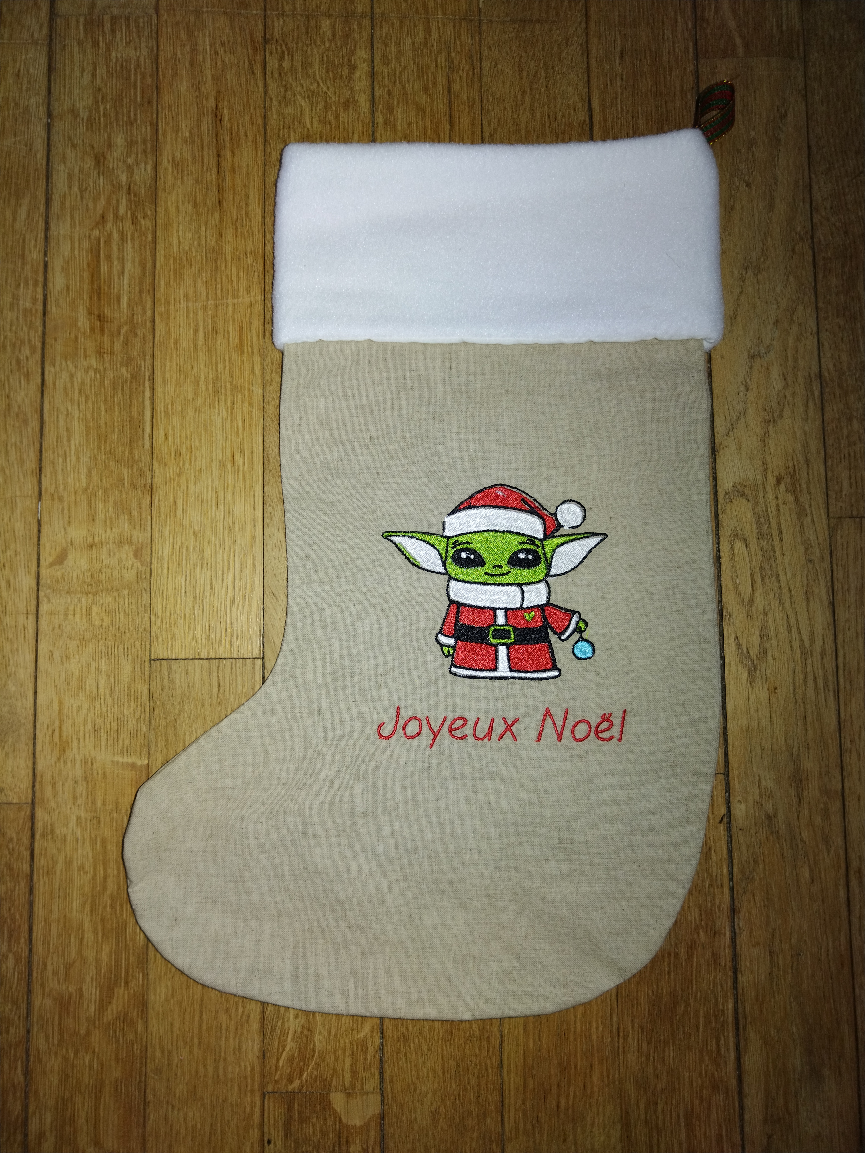 Chaussette de Noël brodée