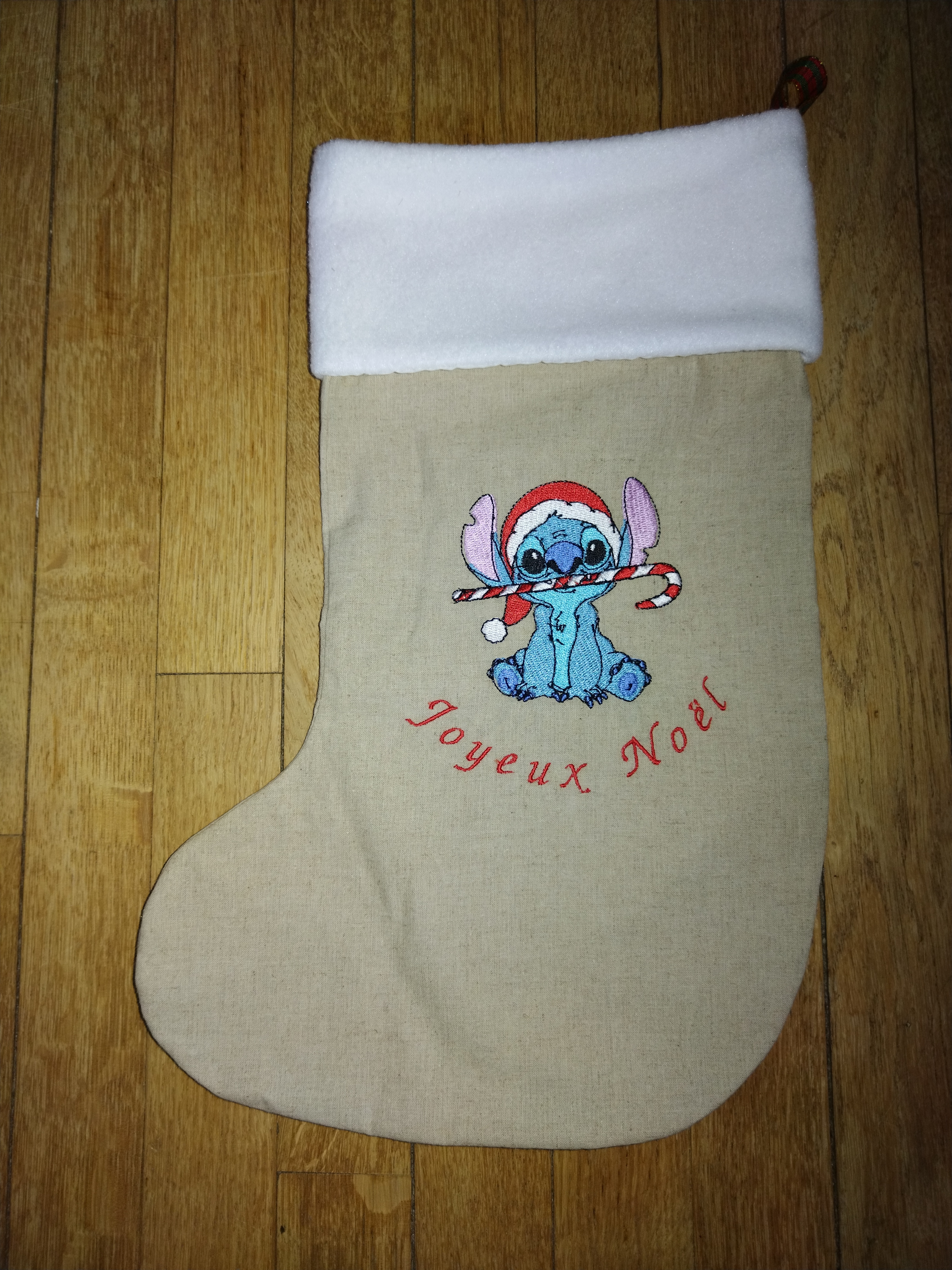 Chaussette de Noël brodée