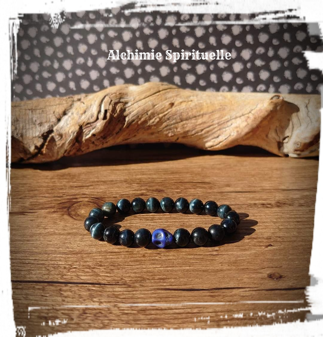 Bracelet  Œil de Faucon, perle Tête de mort