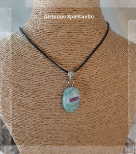 Pendentif Rubis sur Fuchsite