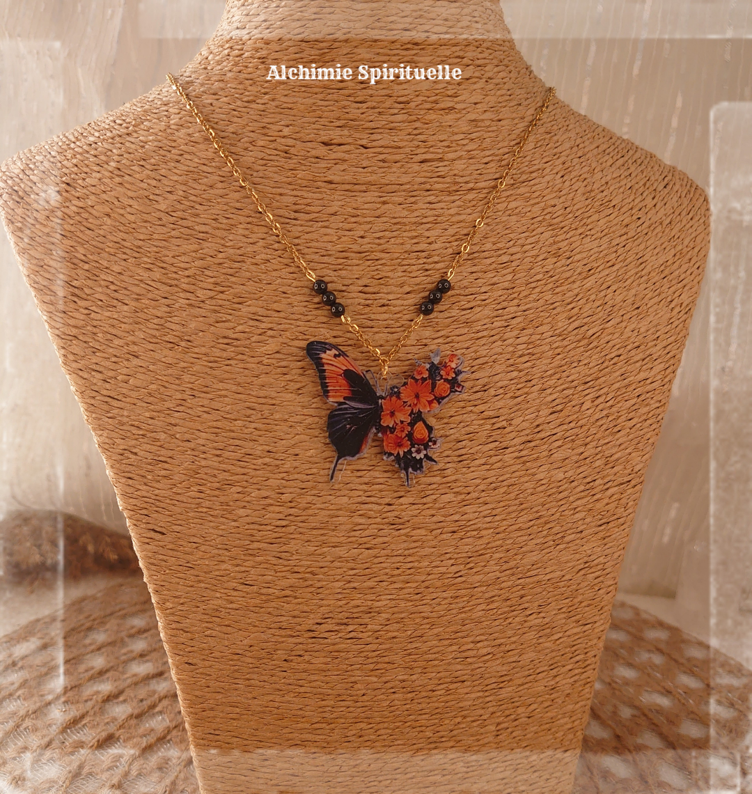 Collier Papillon fleur Spinelle noir