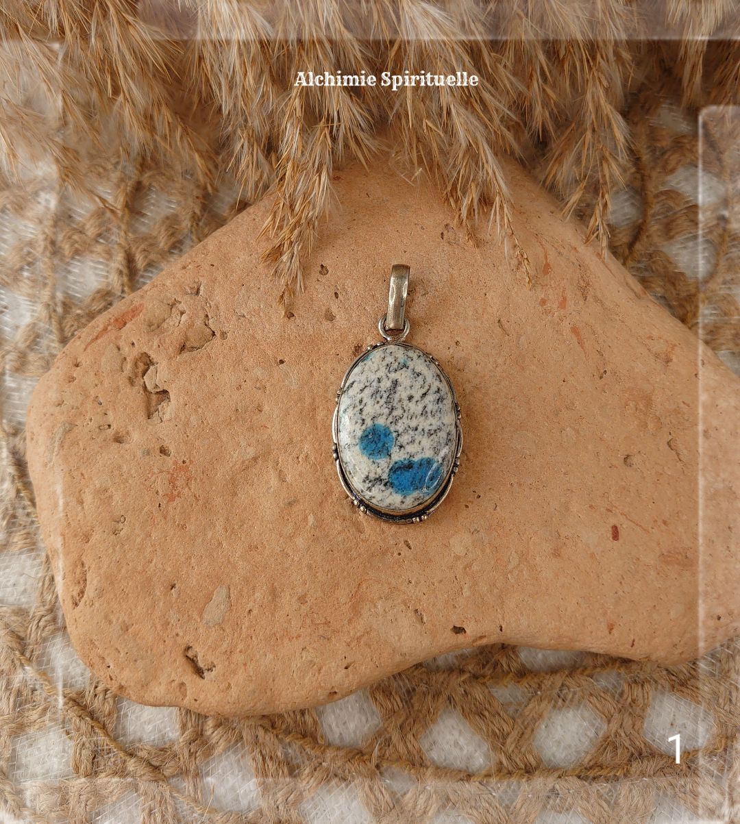 Pendentif k2 
