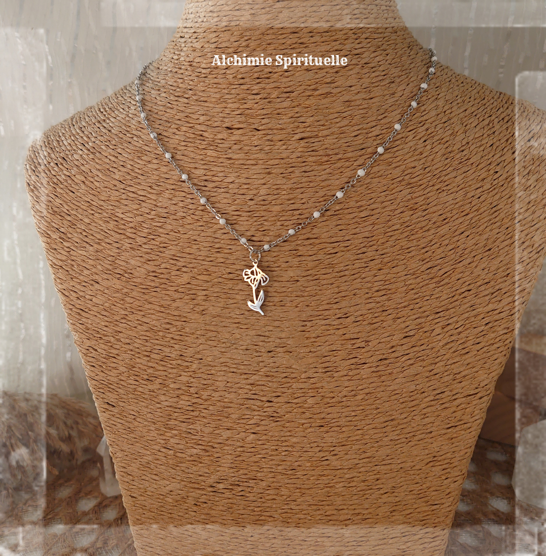 Collier Fleur de naissance mois de Février Violette