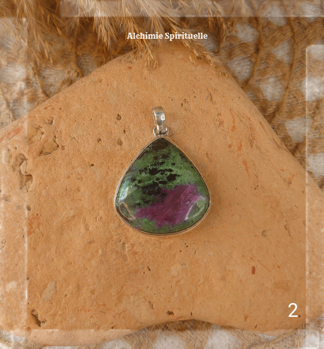 Pendentif Zoïsite rubis