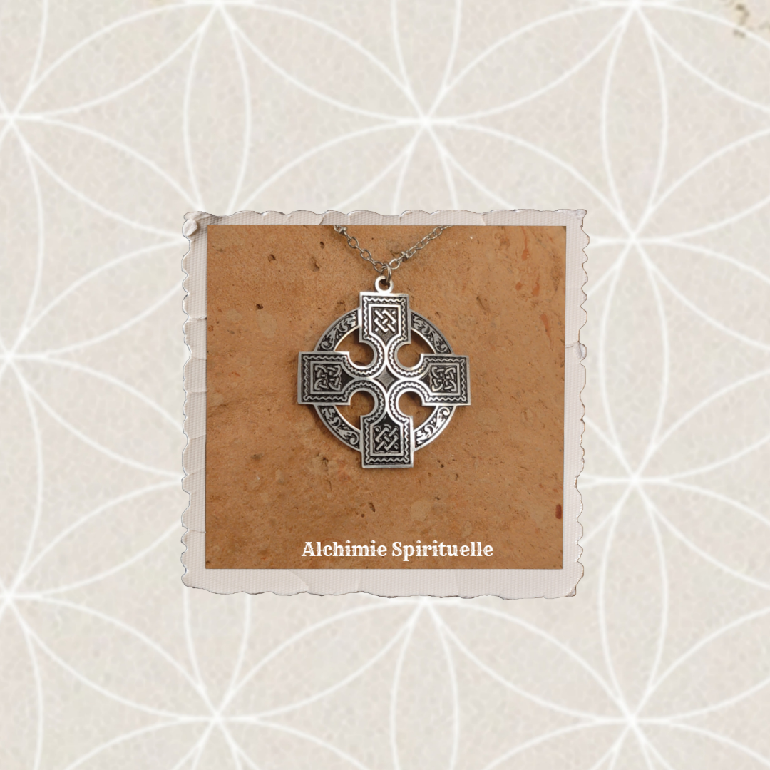 Collier Croix Celtique