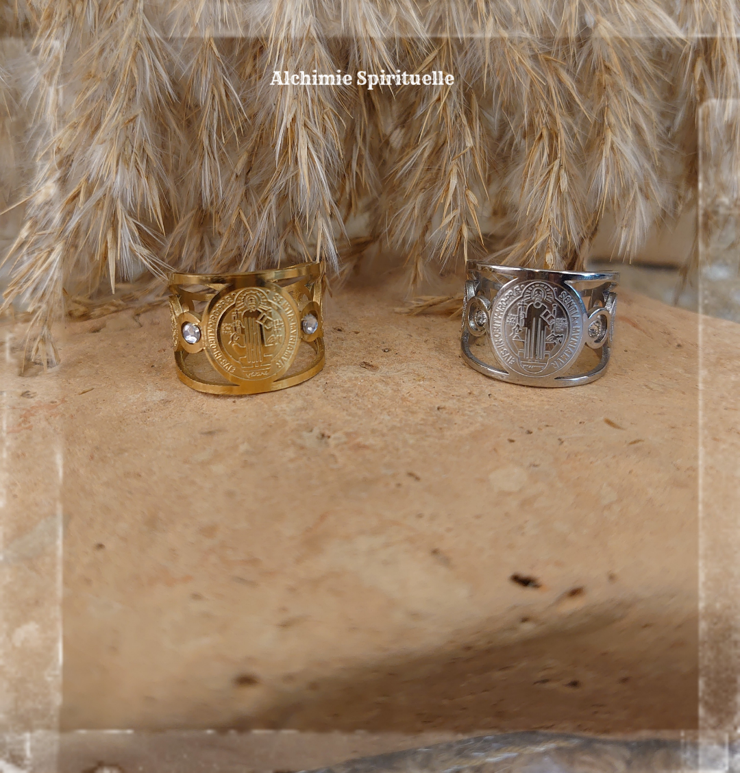 Bague Saint Benoît